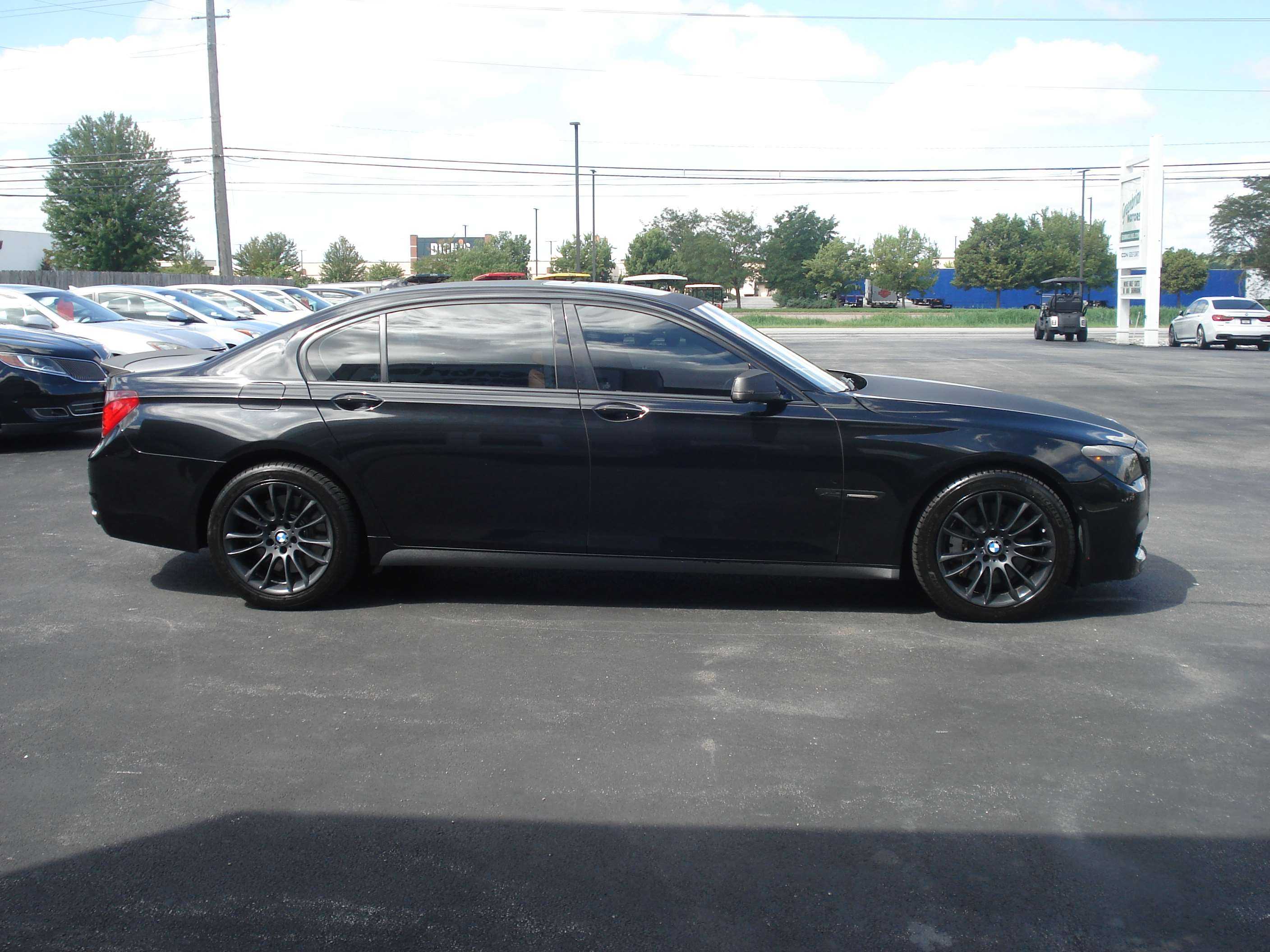 Bmw 7 Series Image 5