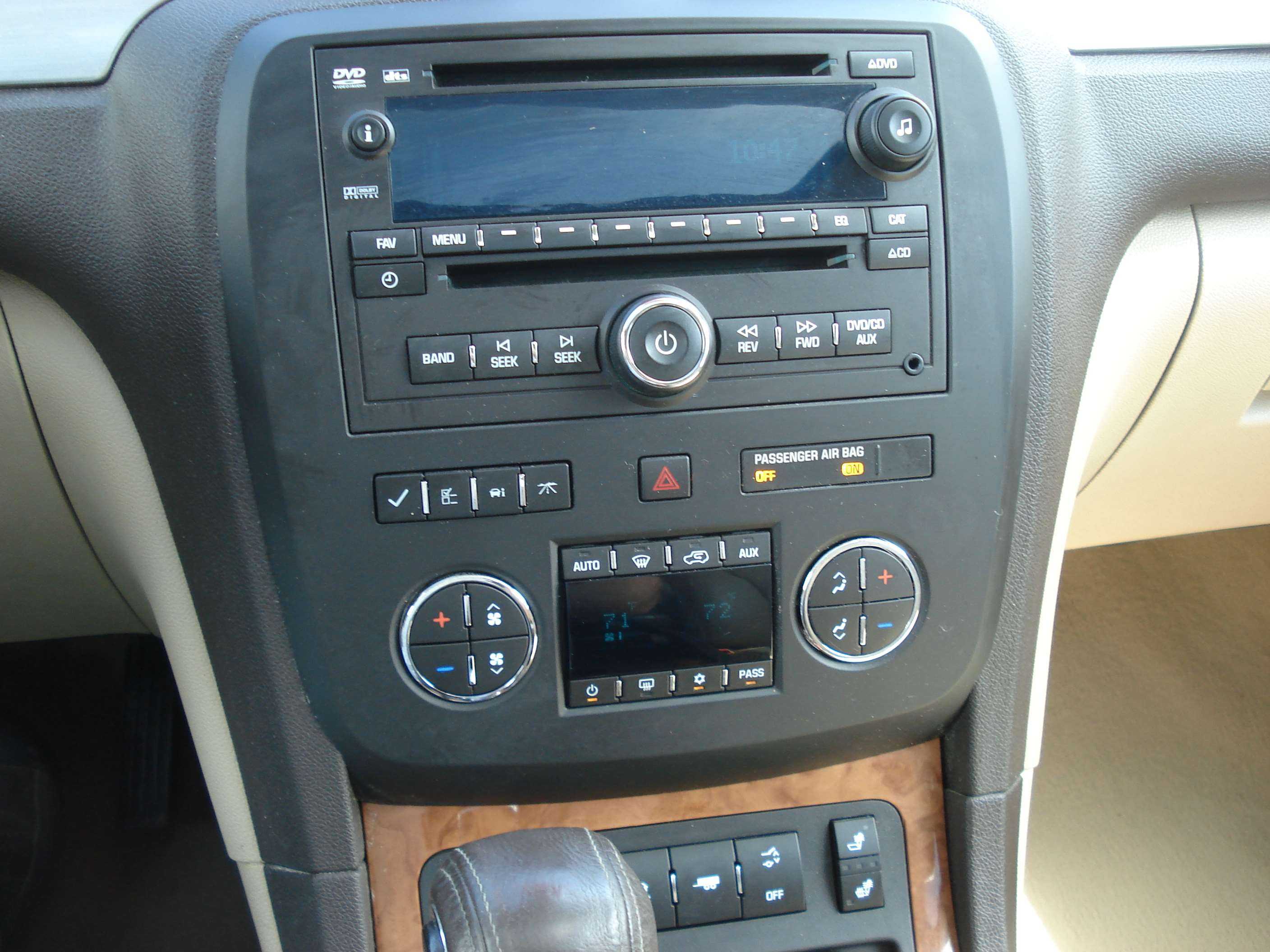 Buick Enclave Image 15