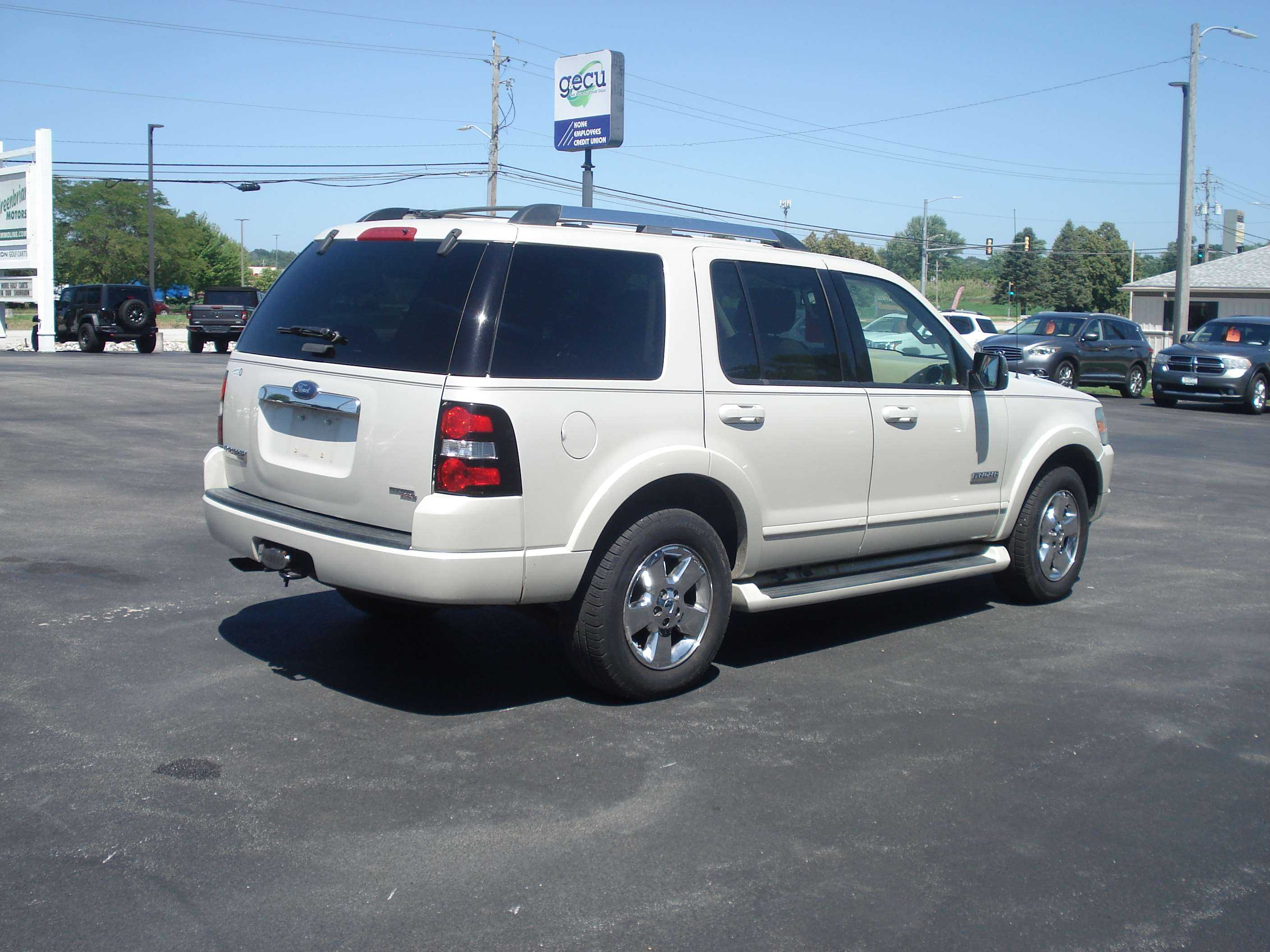 Ford Explorer Image 6