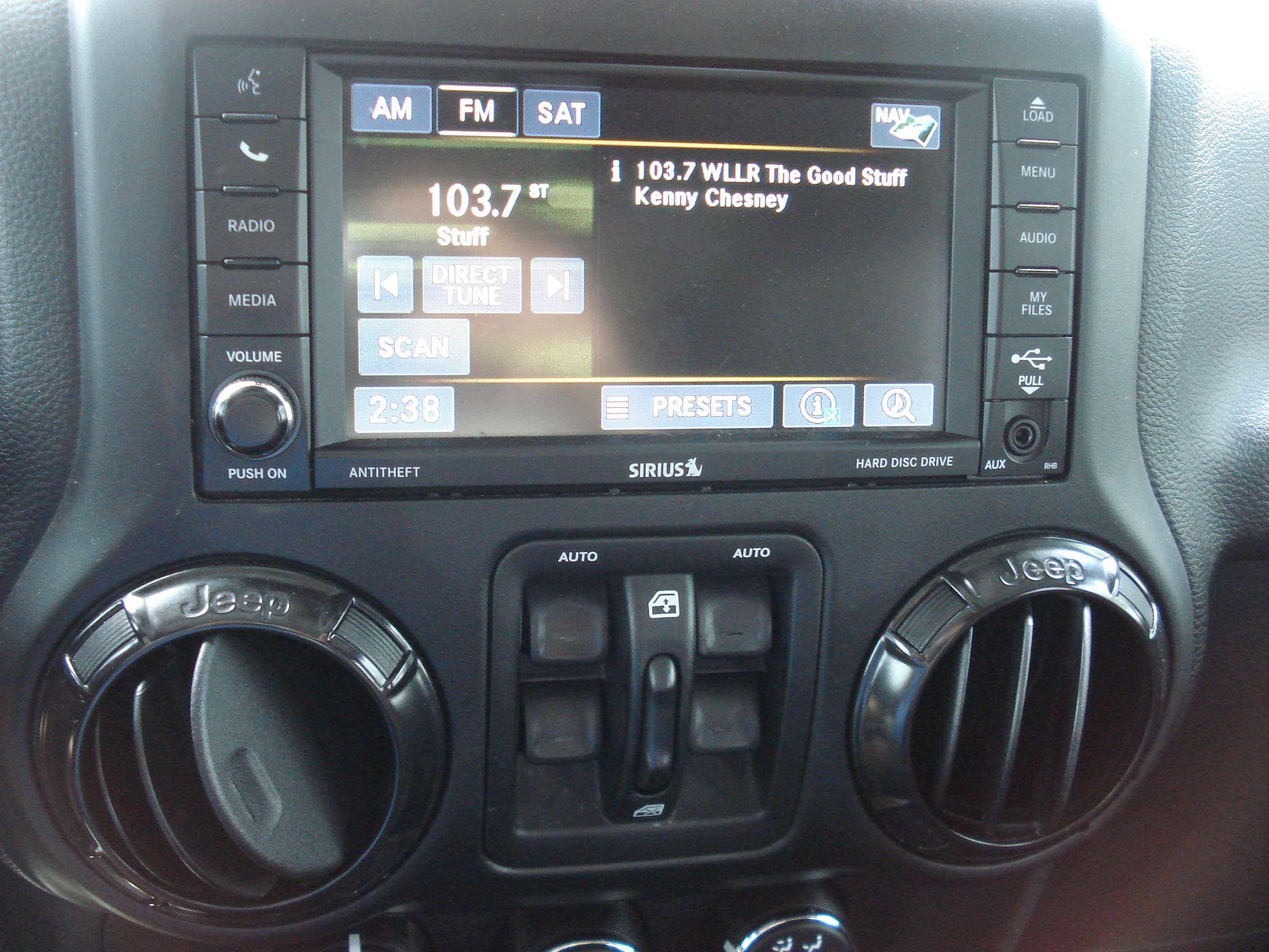 Jeep Wrangler Unlimited Image 17
