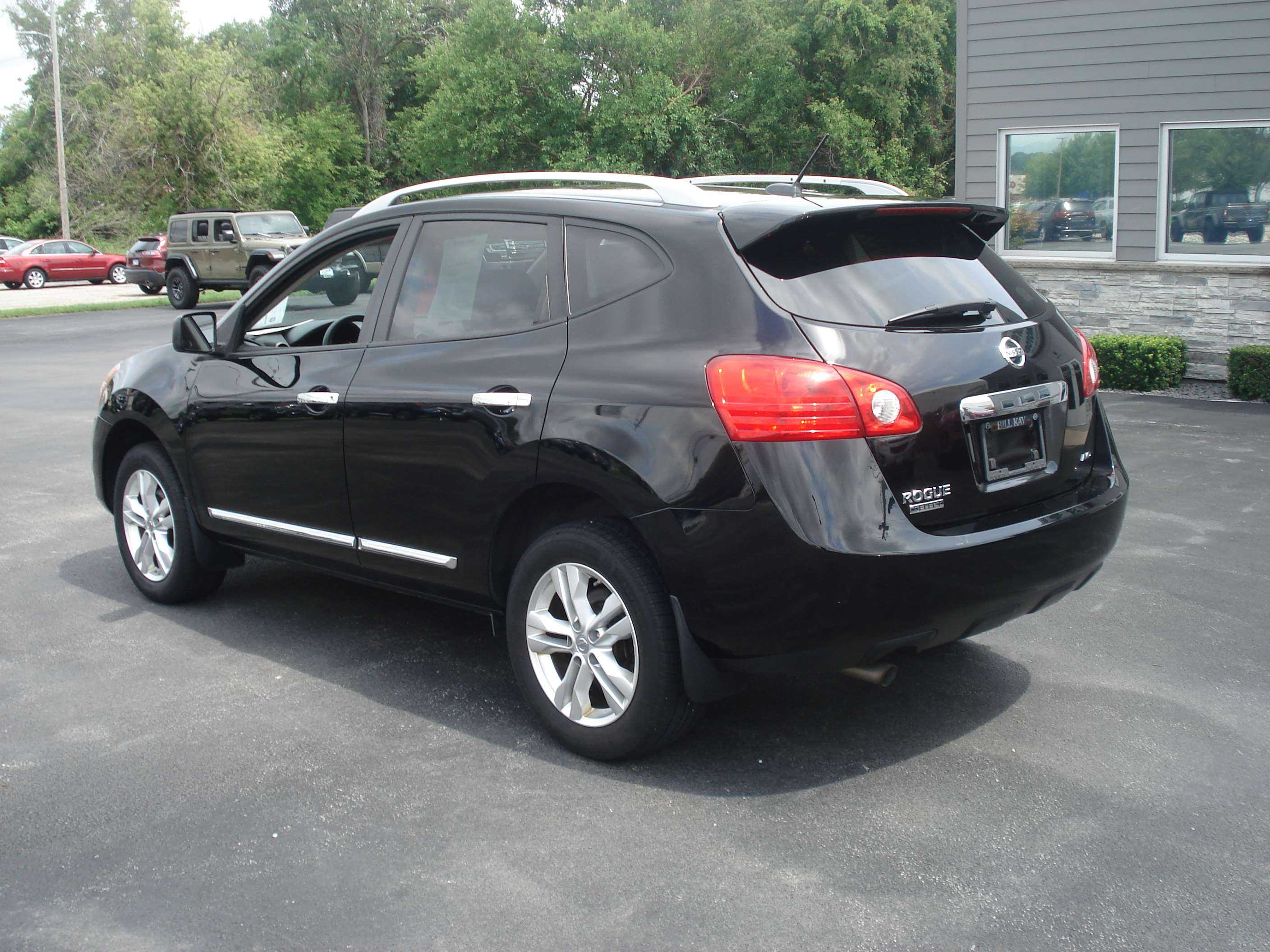 Nissan Rogue Select Image 8