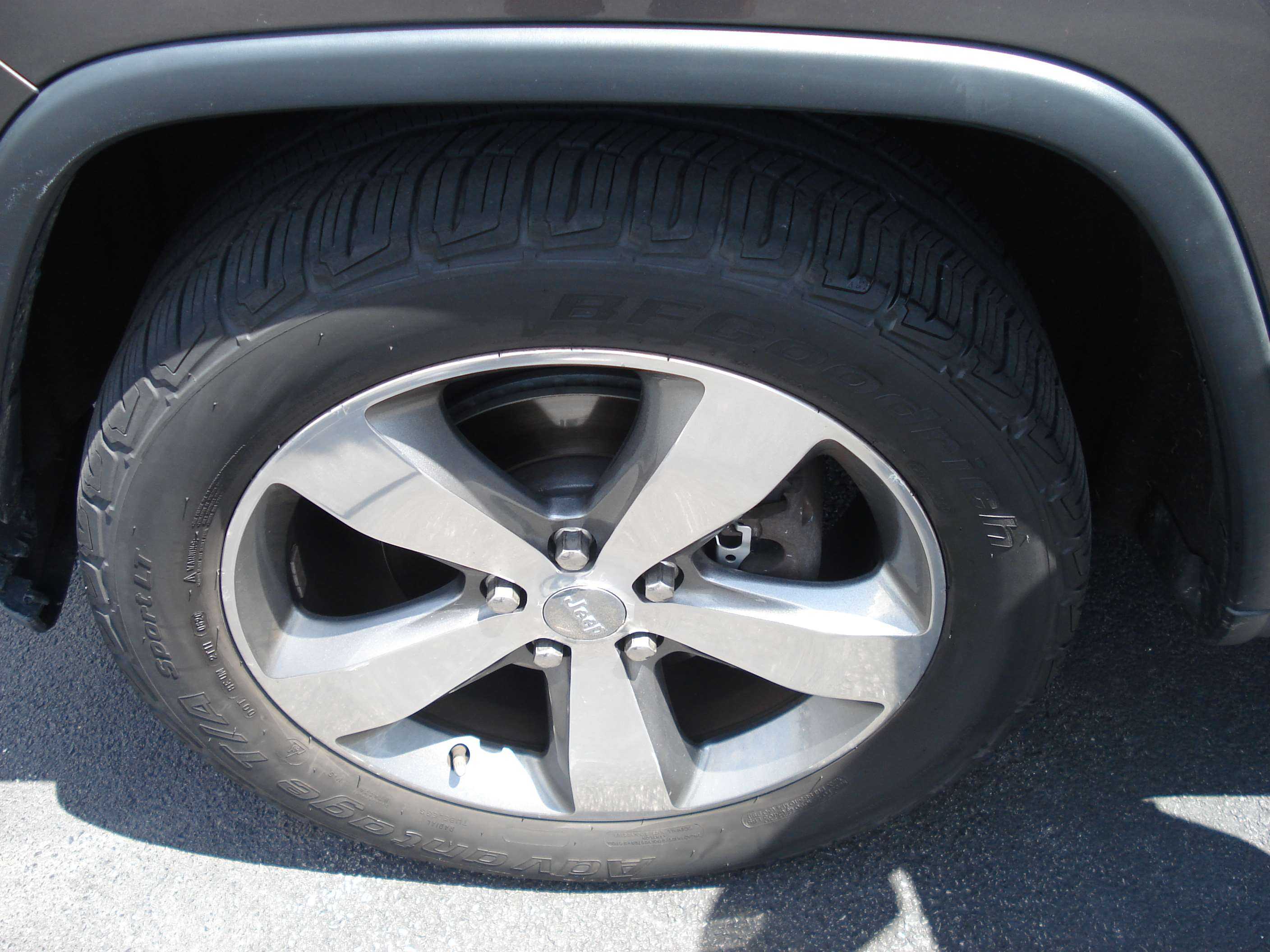 Jeep Grand Cherokee Image 10