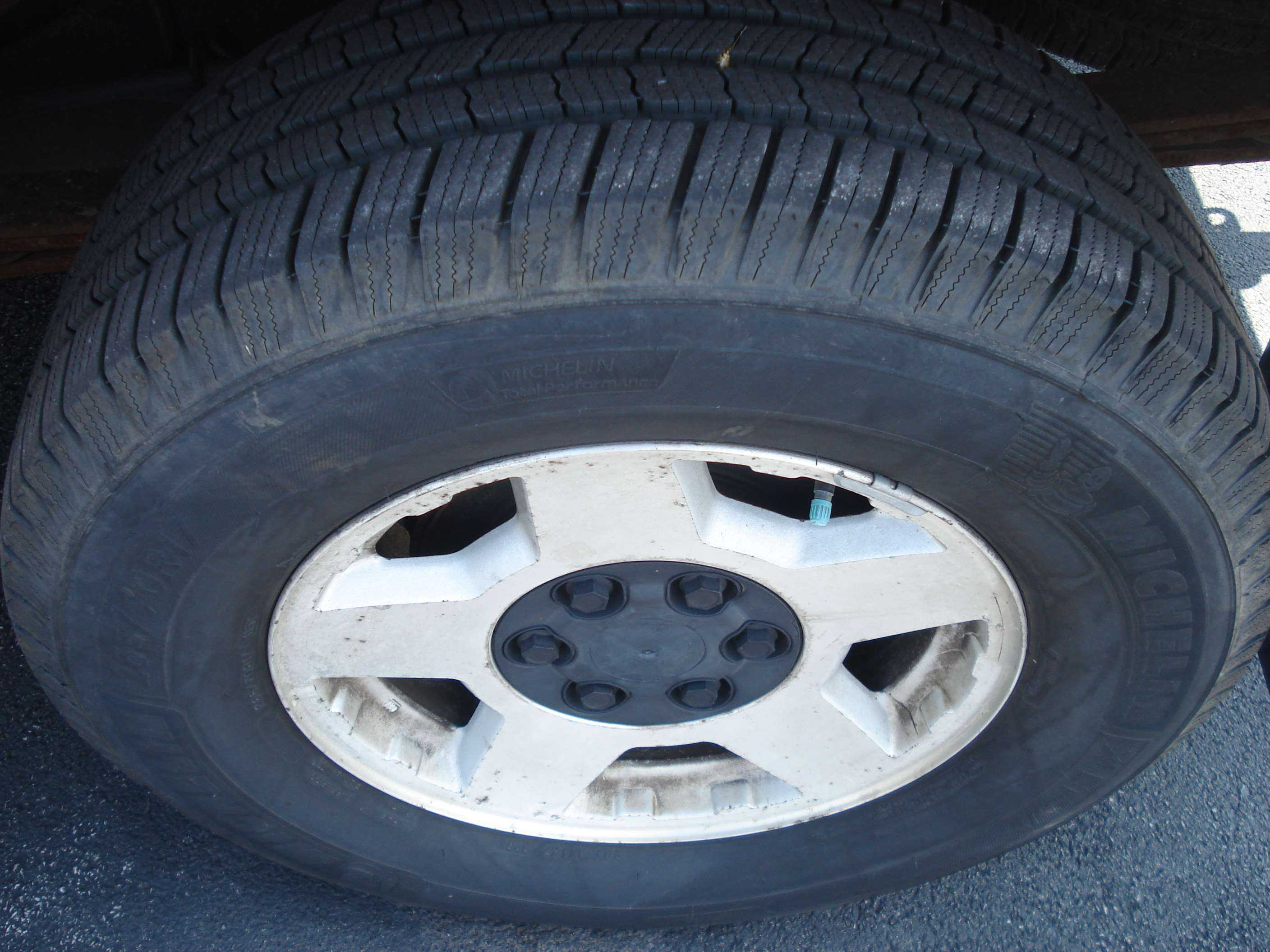 Gmc Sierra 1500 Image 9