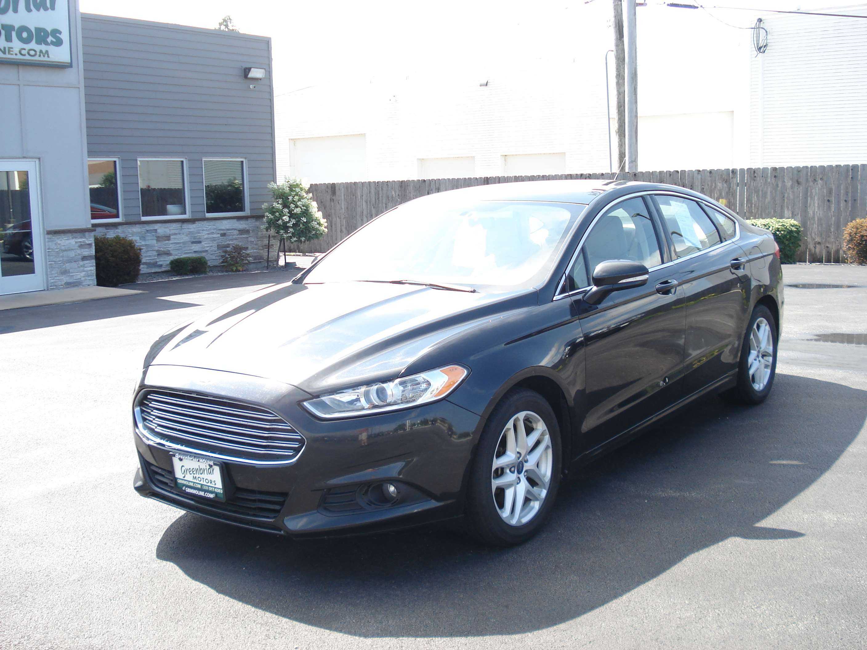 Ford Fusion Image 3