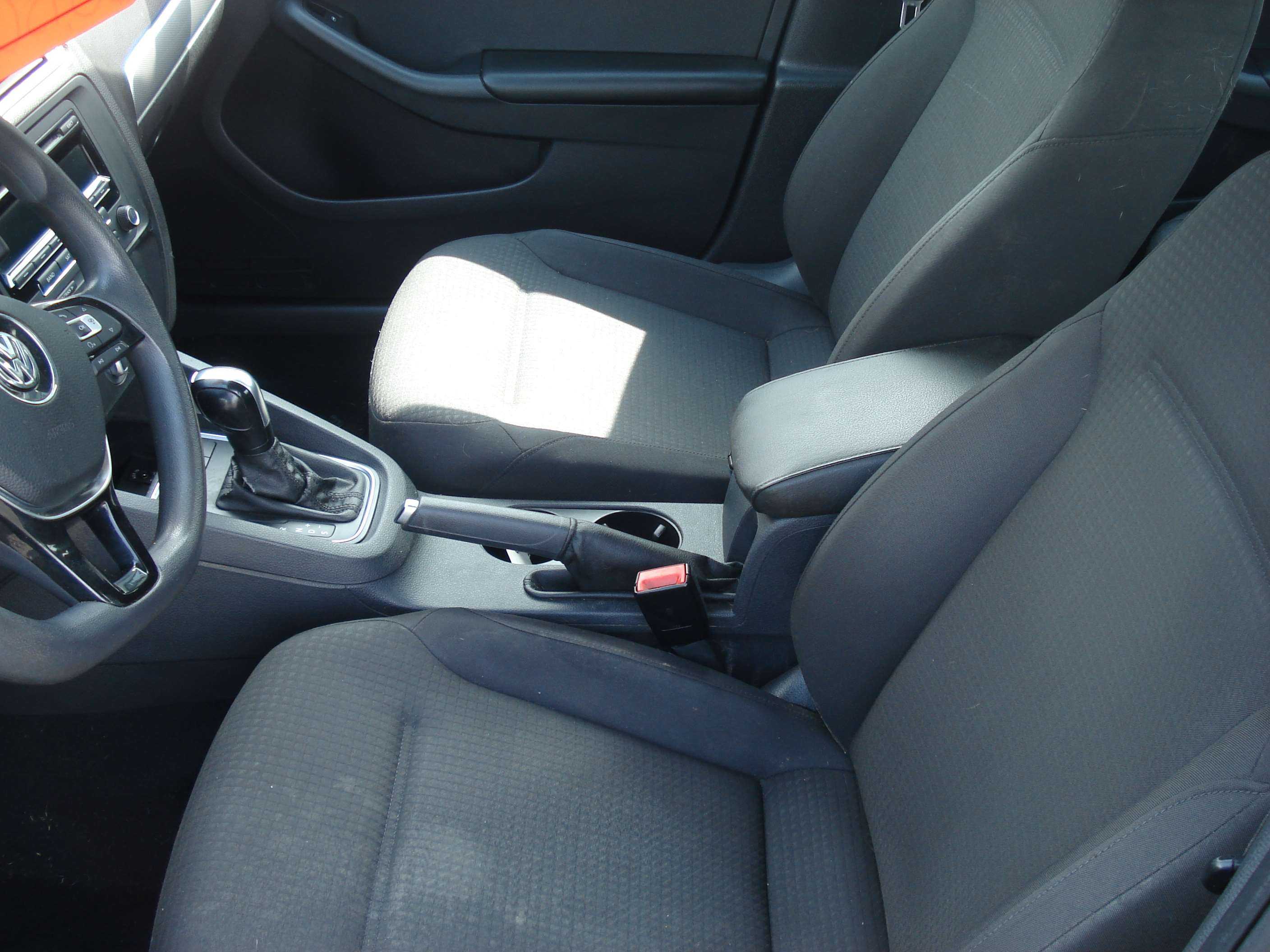 Volkswagen Jetta Image 11