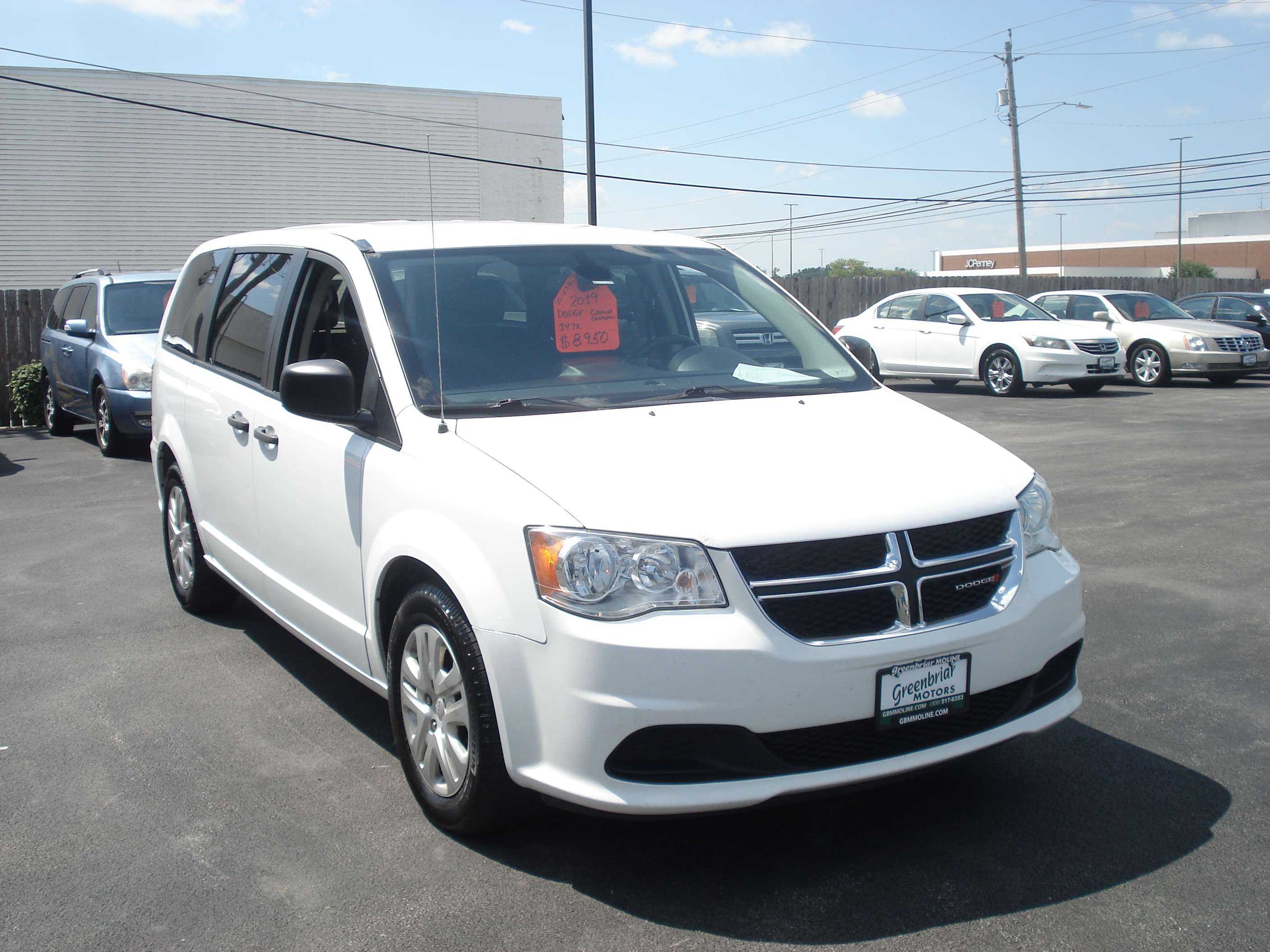 Dodge Grand Caravan Image 4
