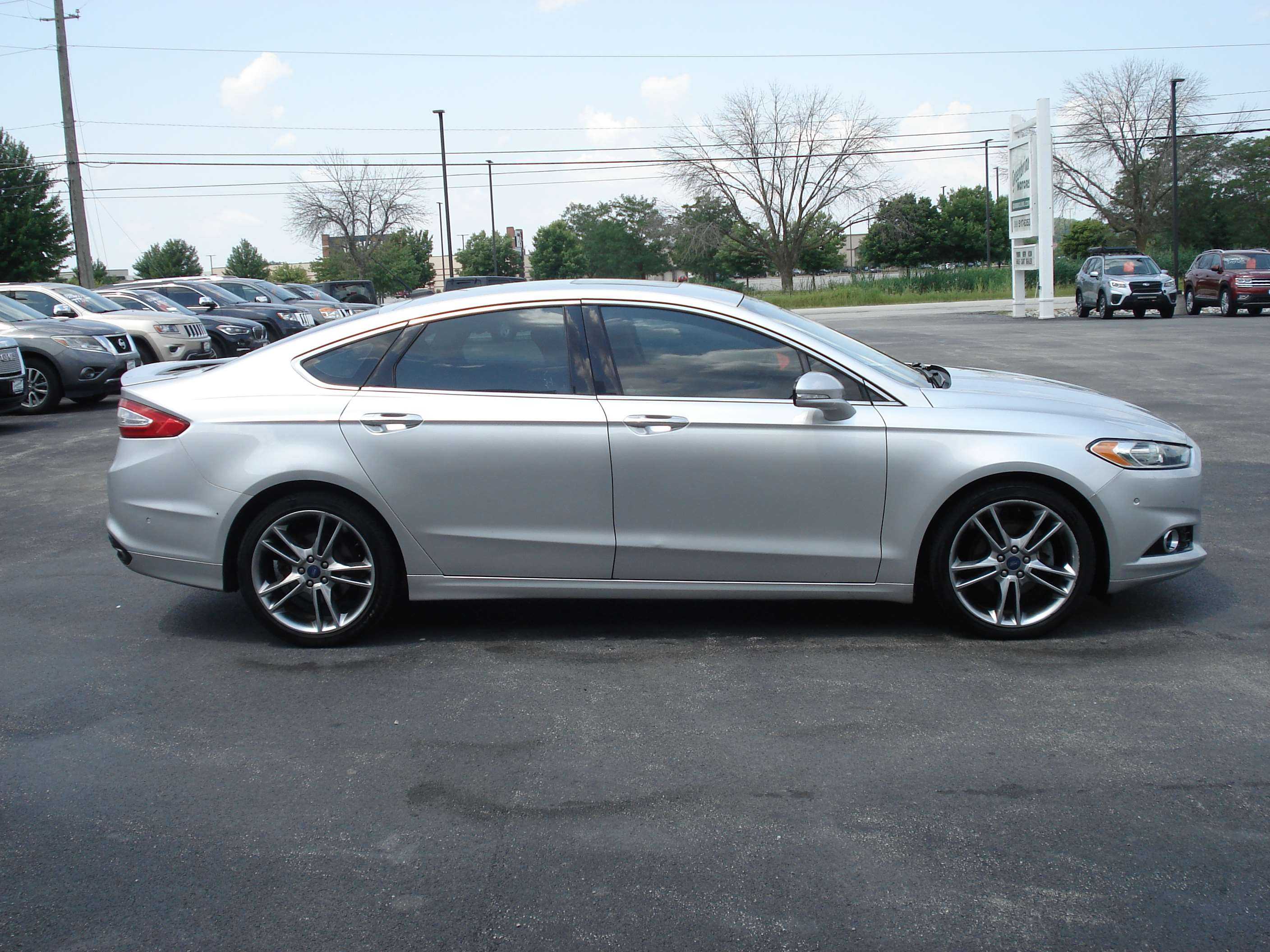 Ford Fusion Image 5