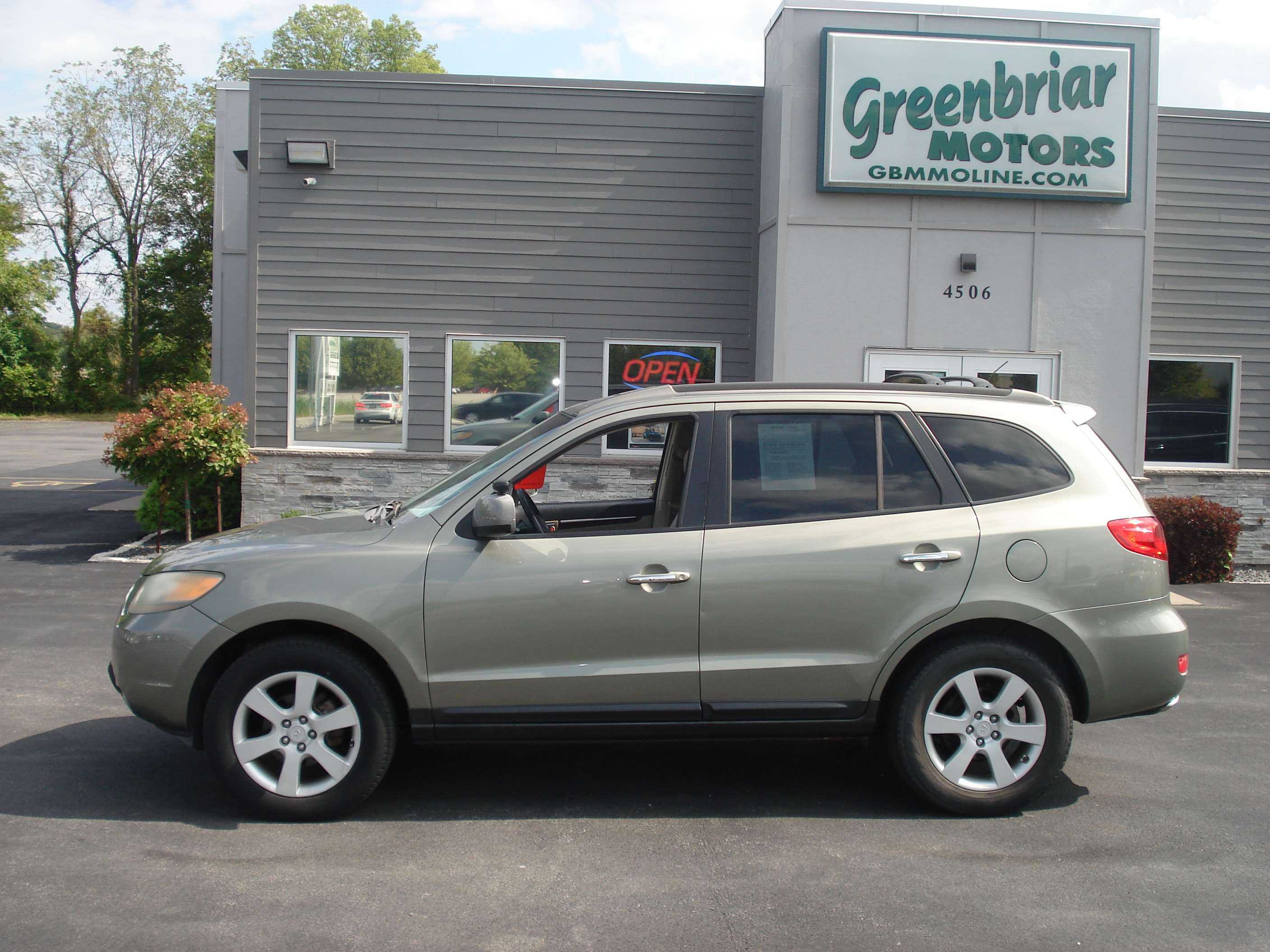 Hyundai Santa Fe Image 1