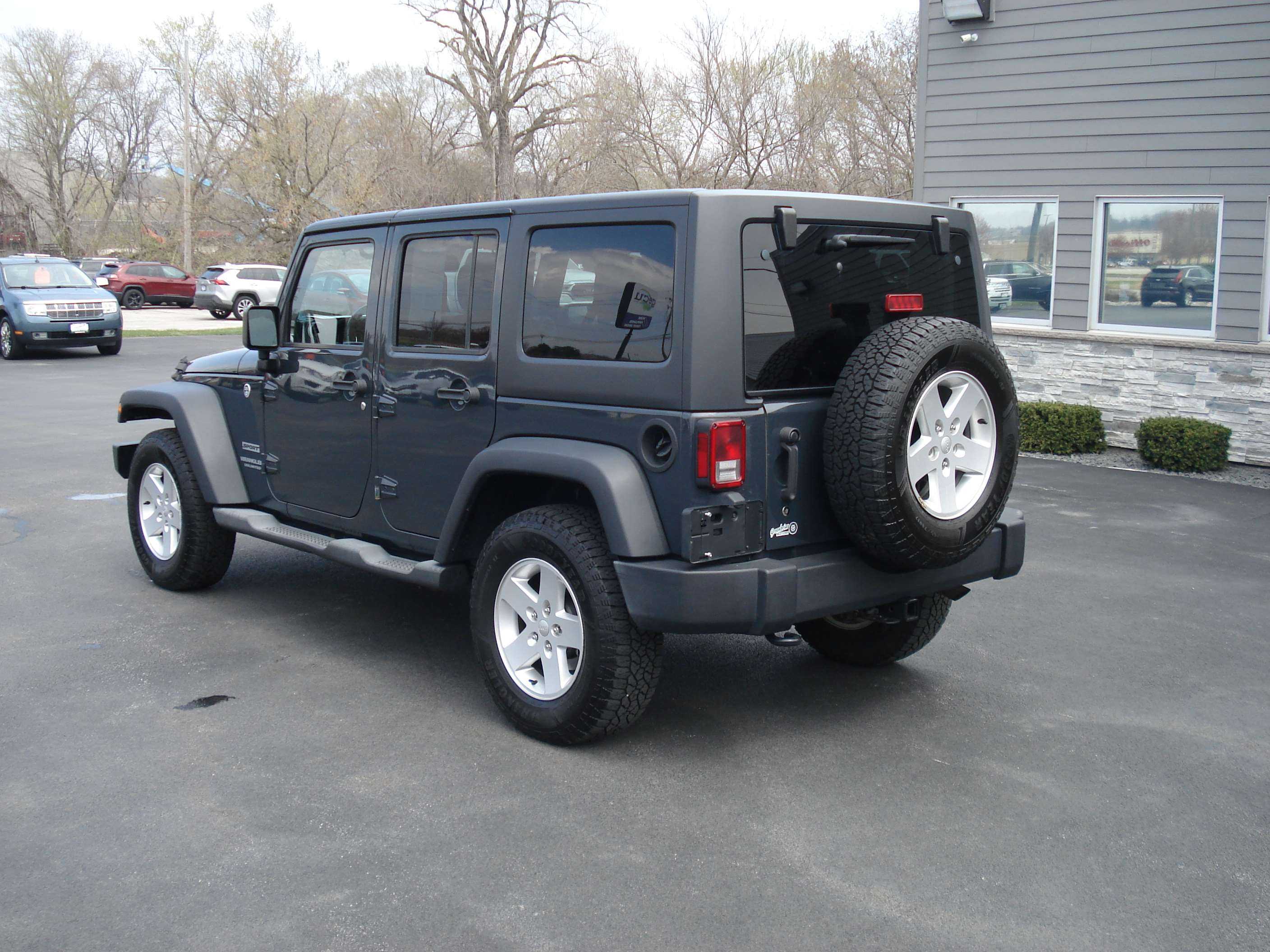 Jeep Wrangler Unlimited Image 8