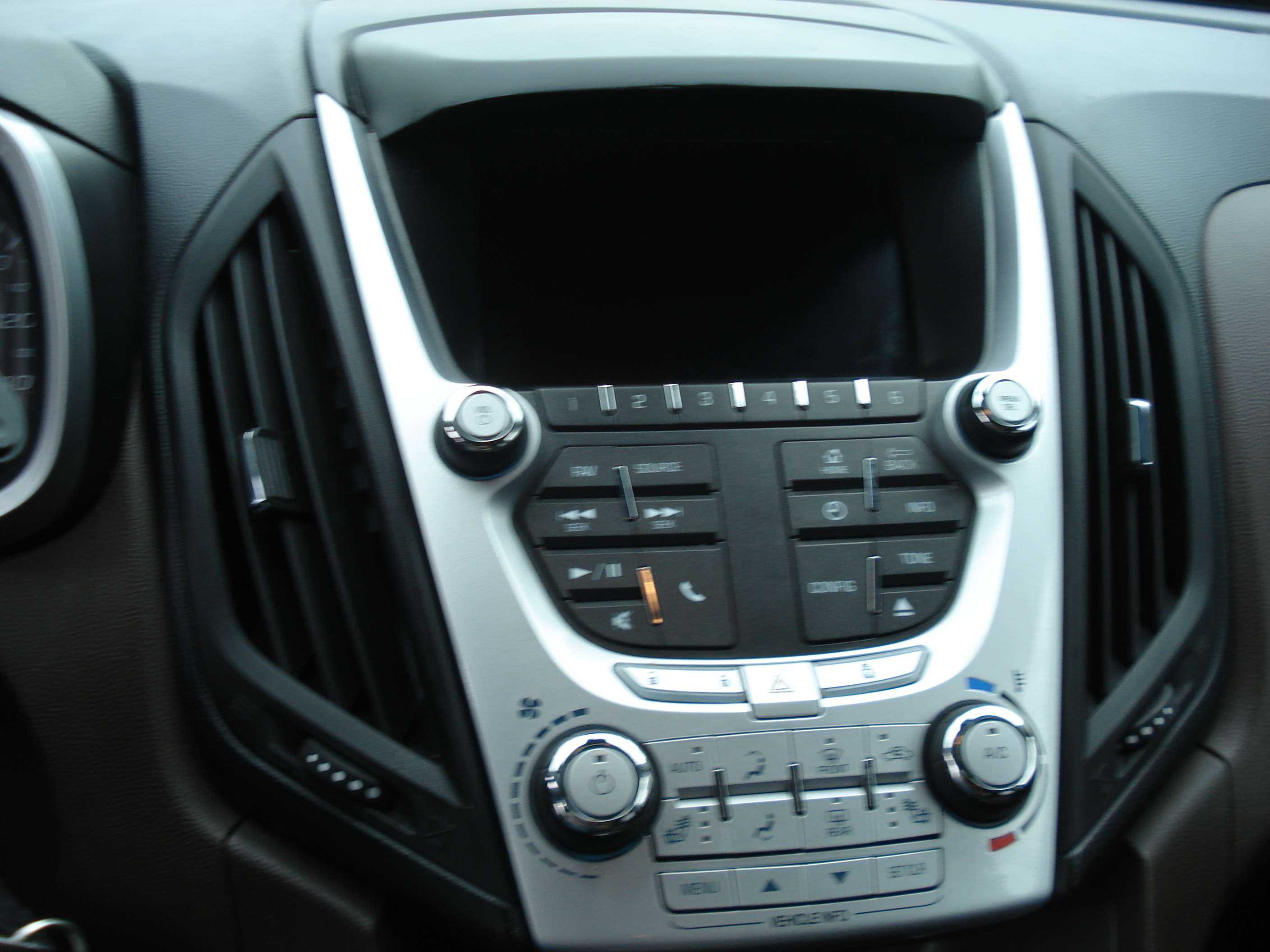 Chevrolet Equinox Image 14