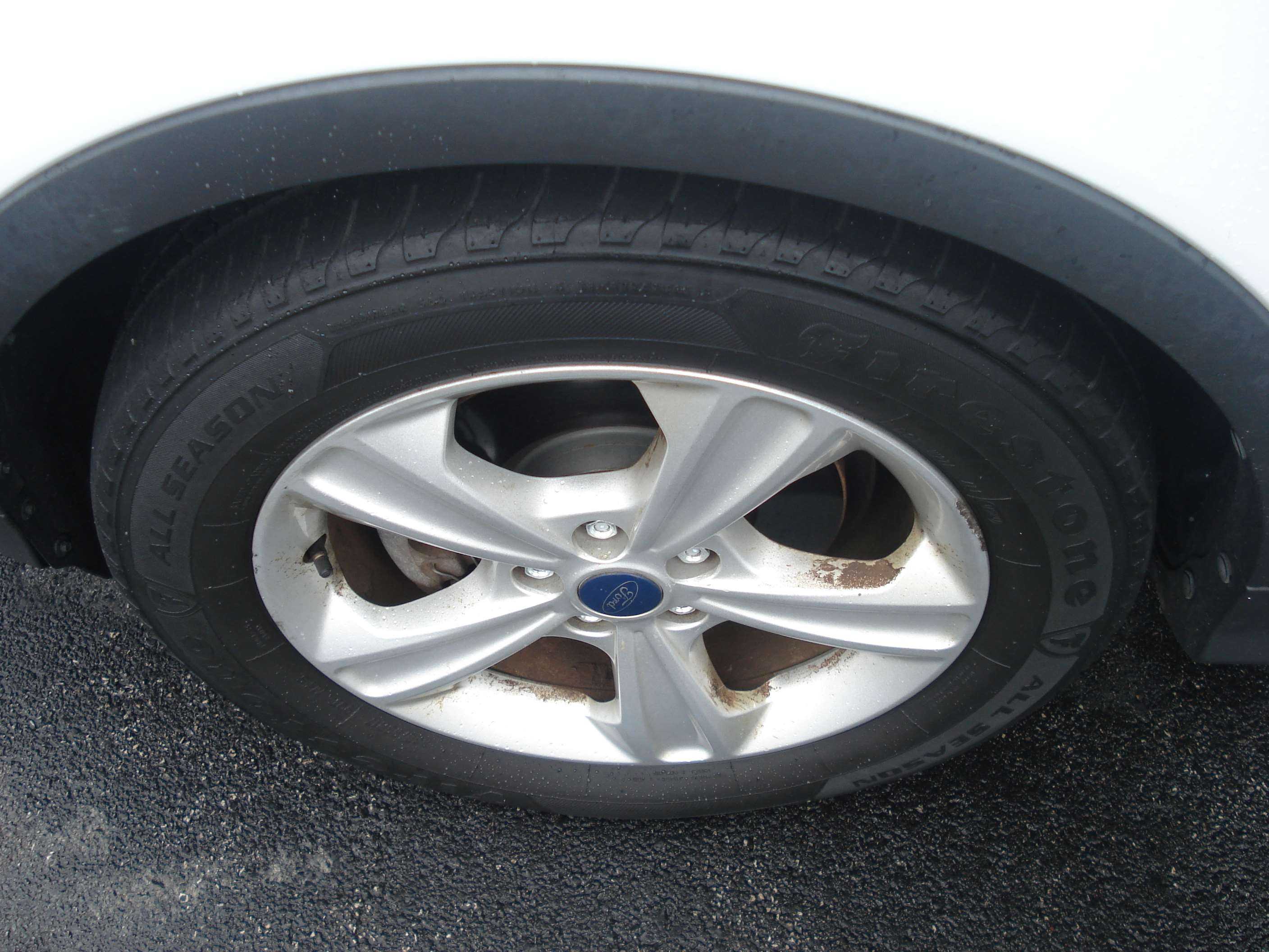 Ford Escape Image 10