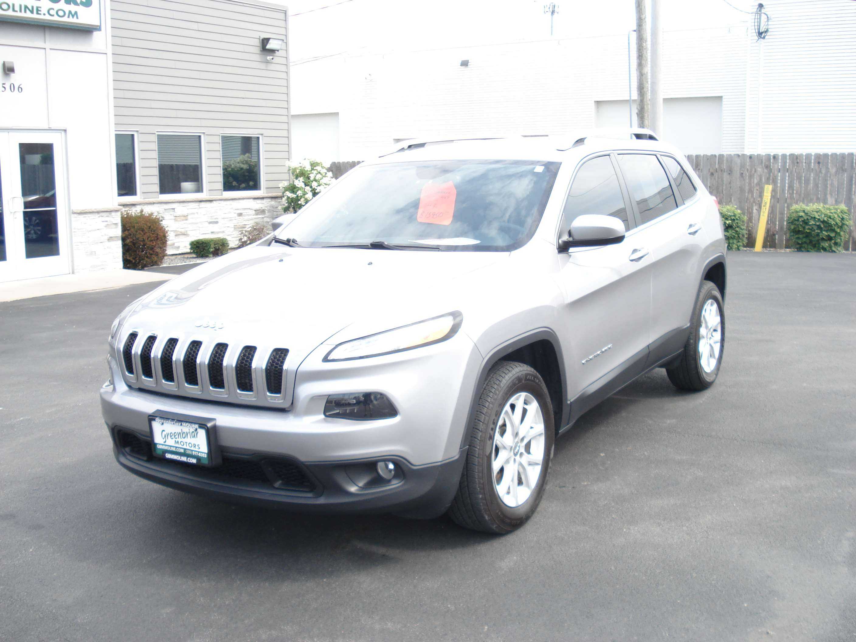 Jeep Cherokee Image 2
