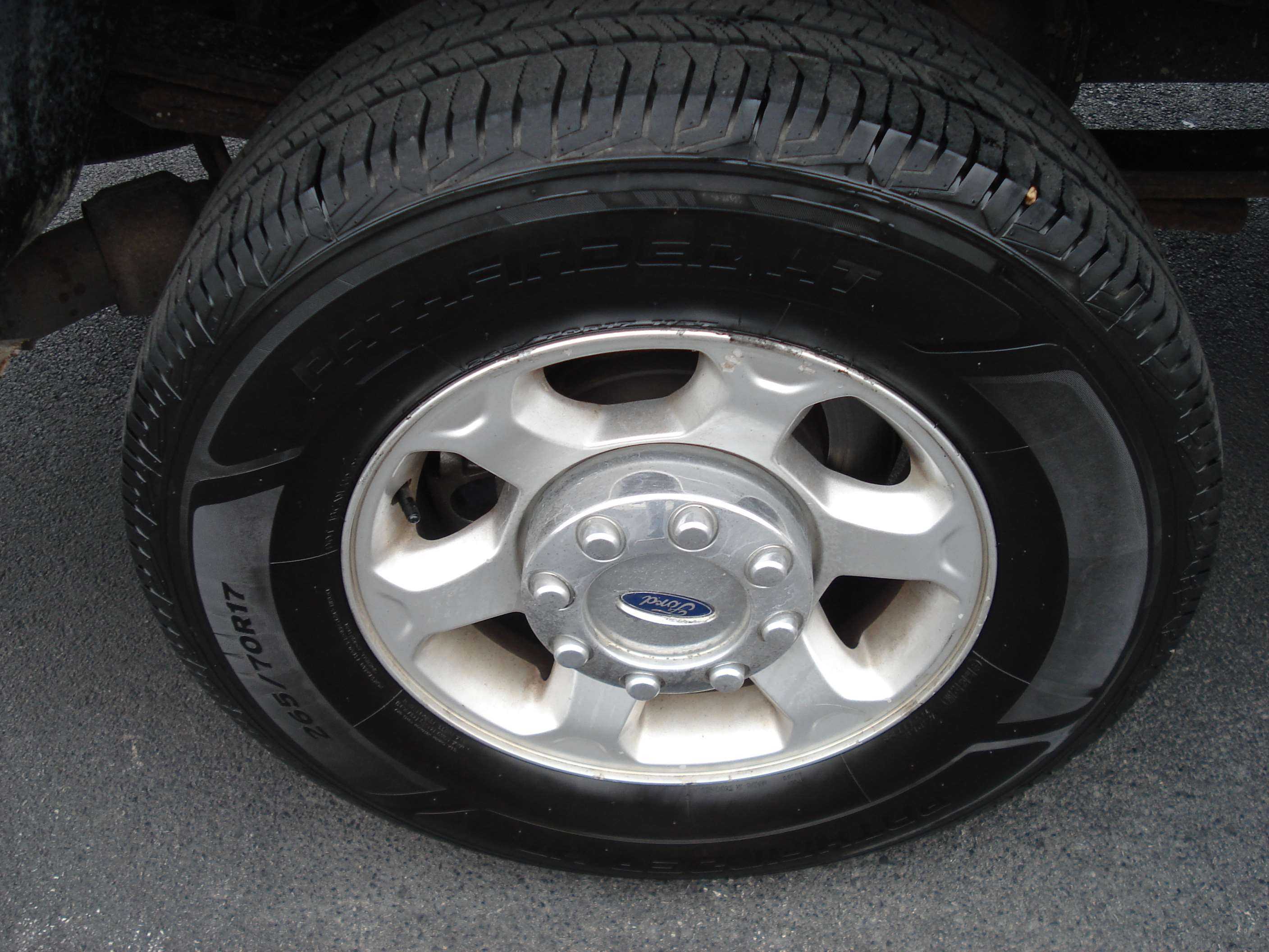 Ford F-250 Super Duty Image 8