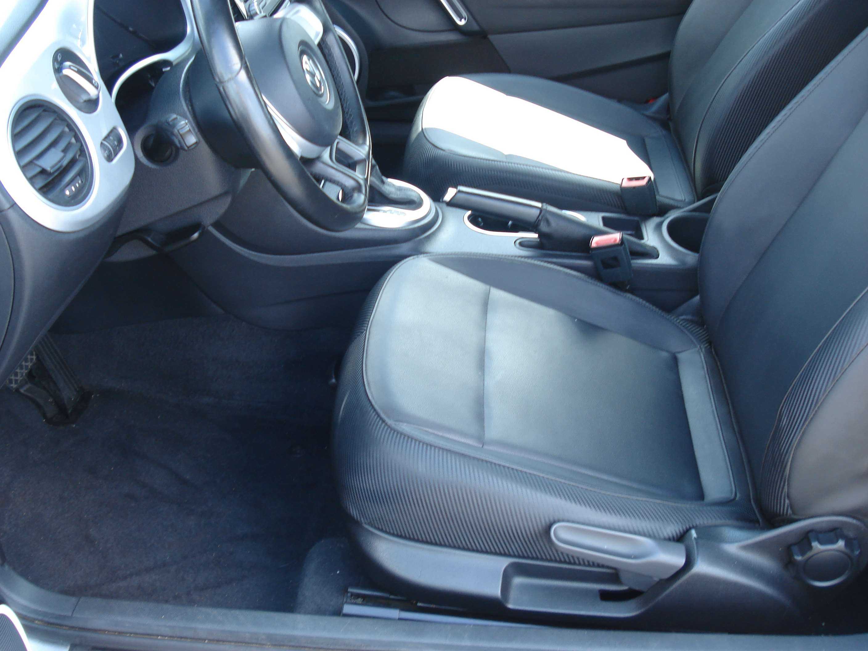 Volkswagen Beetle Image 12