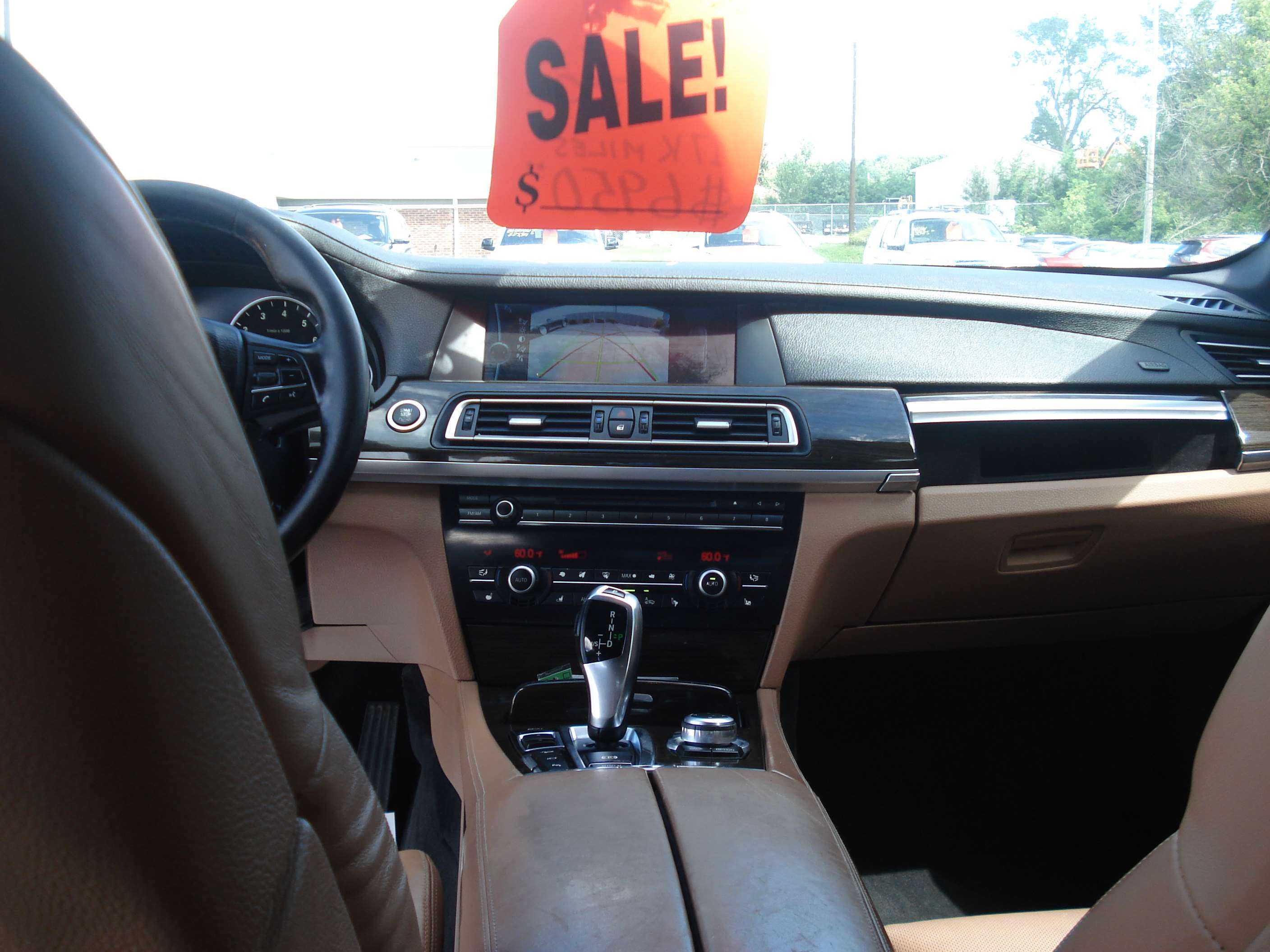 Bmw 7 Series Image 14