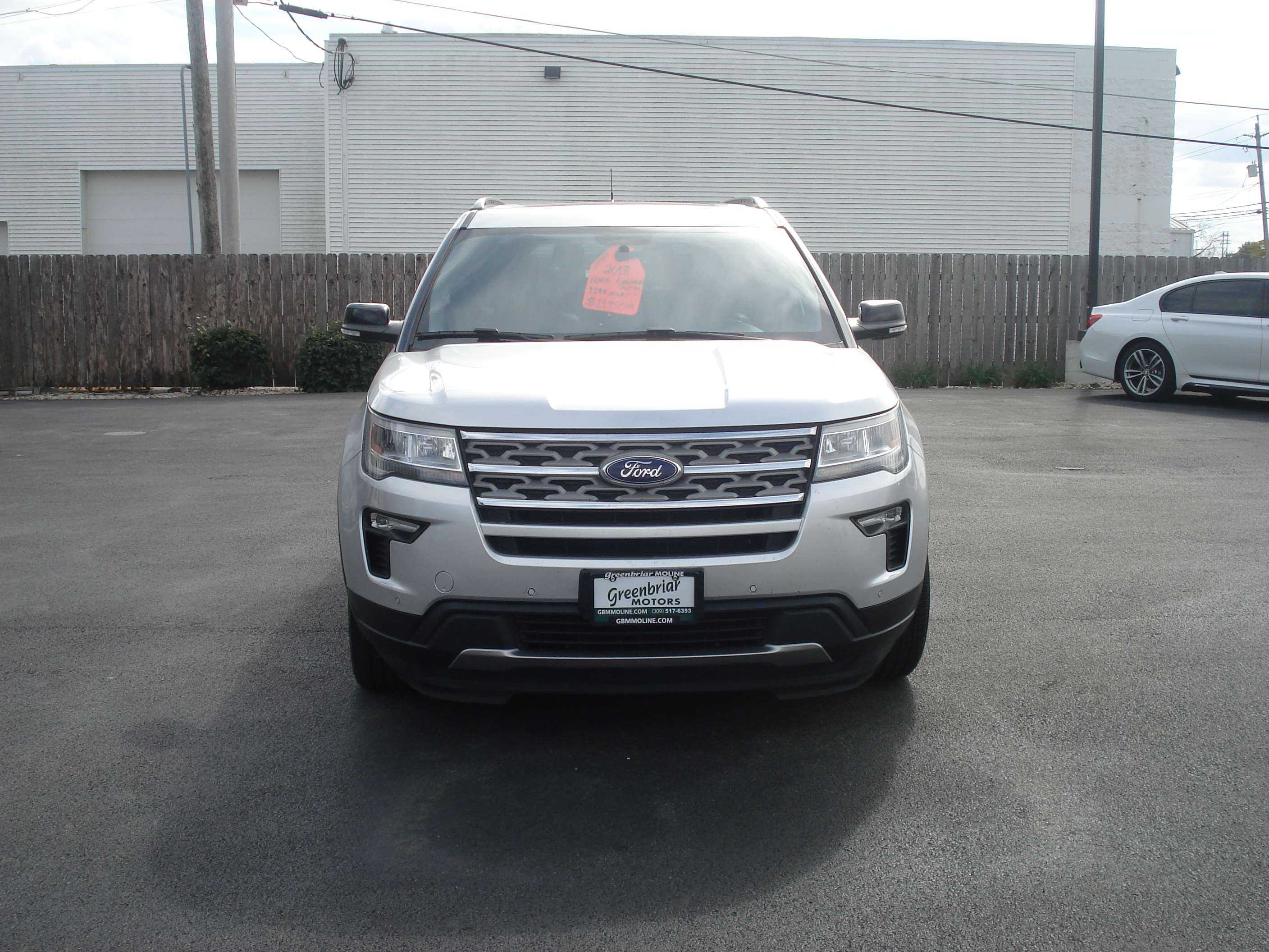 Ford Explorer Image 3