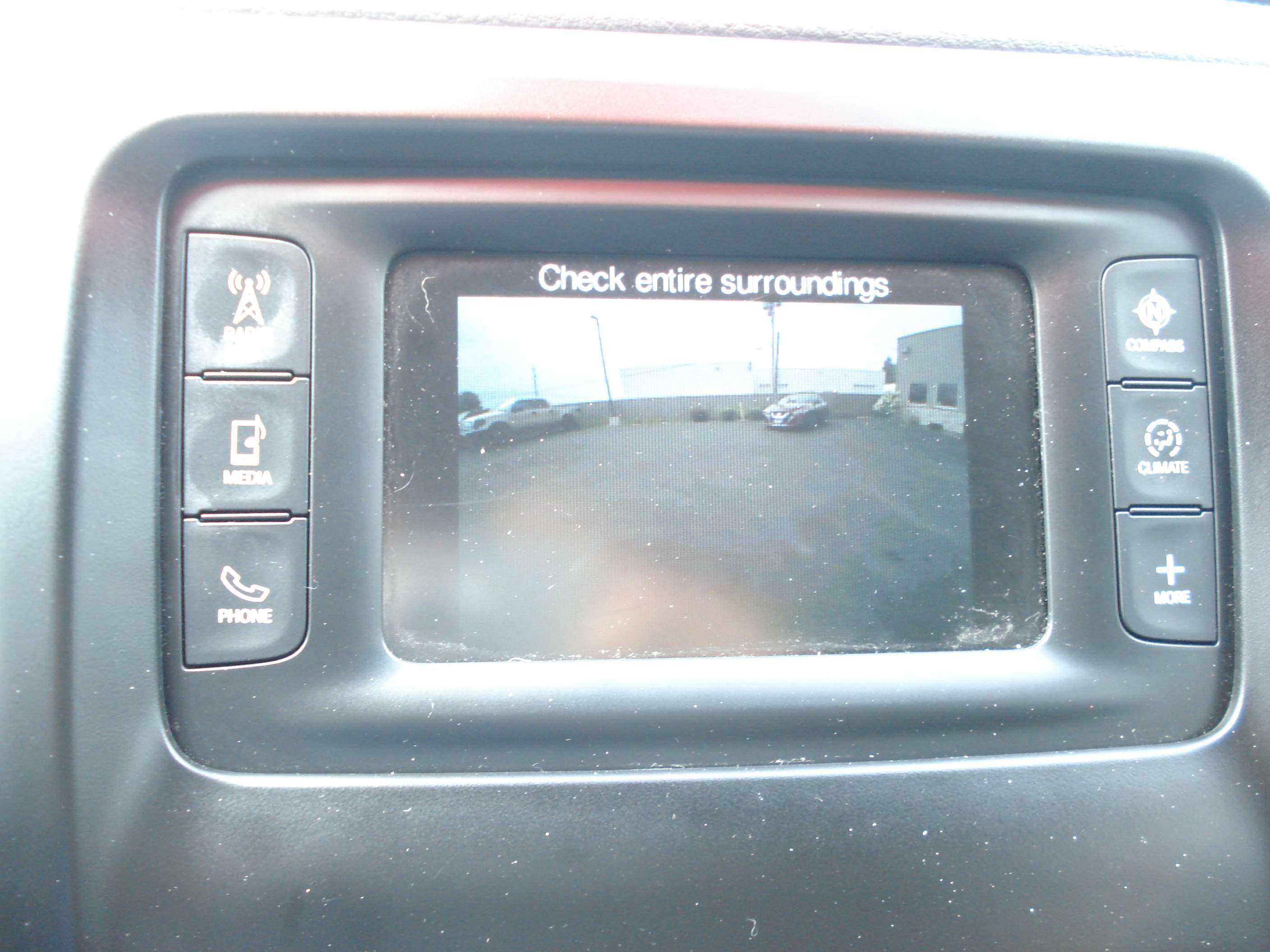 Jeep Cherokee Image 13