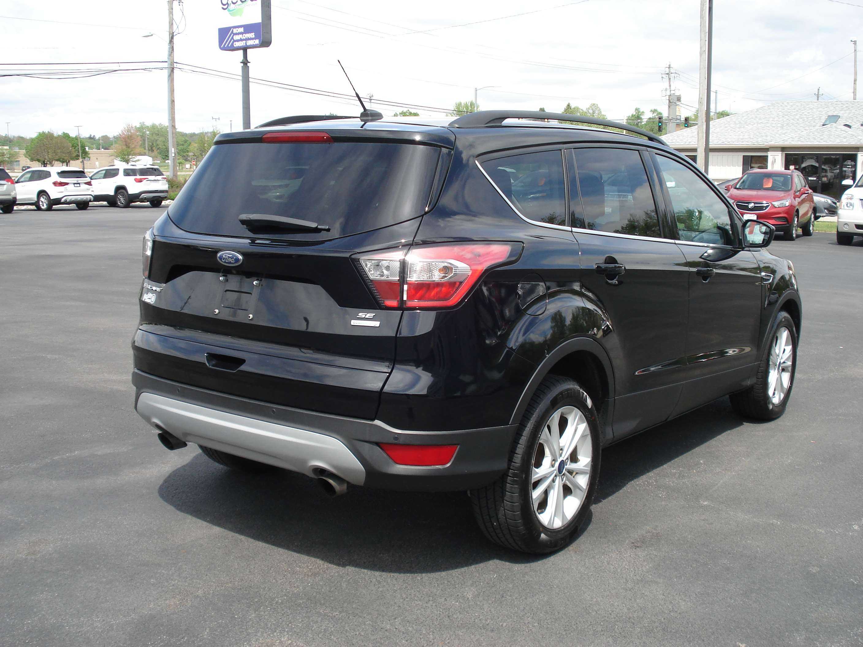 Ford Escape Image 6