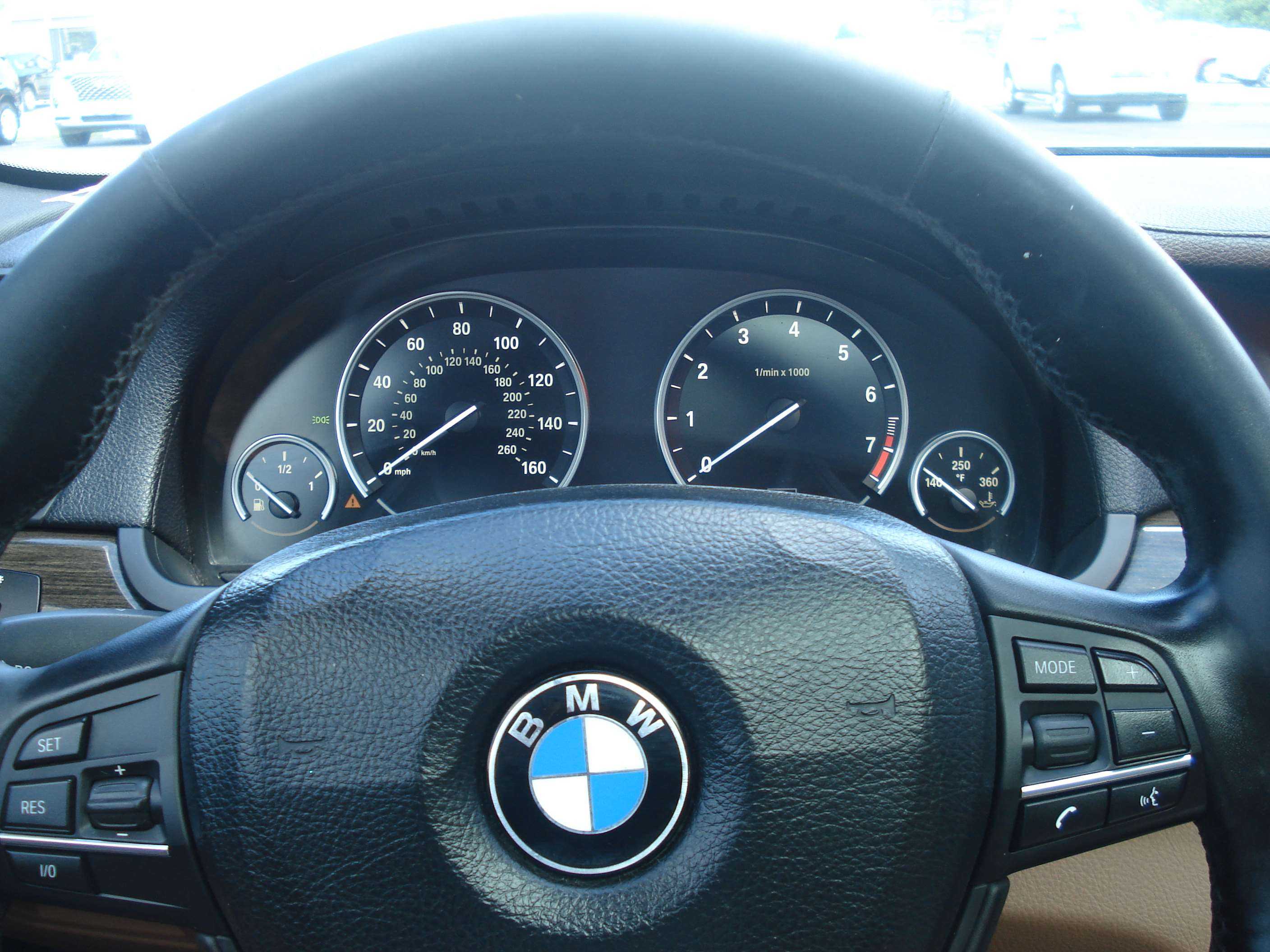 Bmw 7 Series Image 16