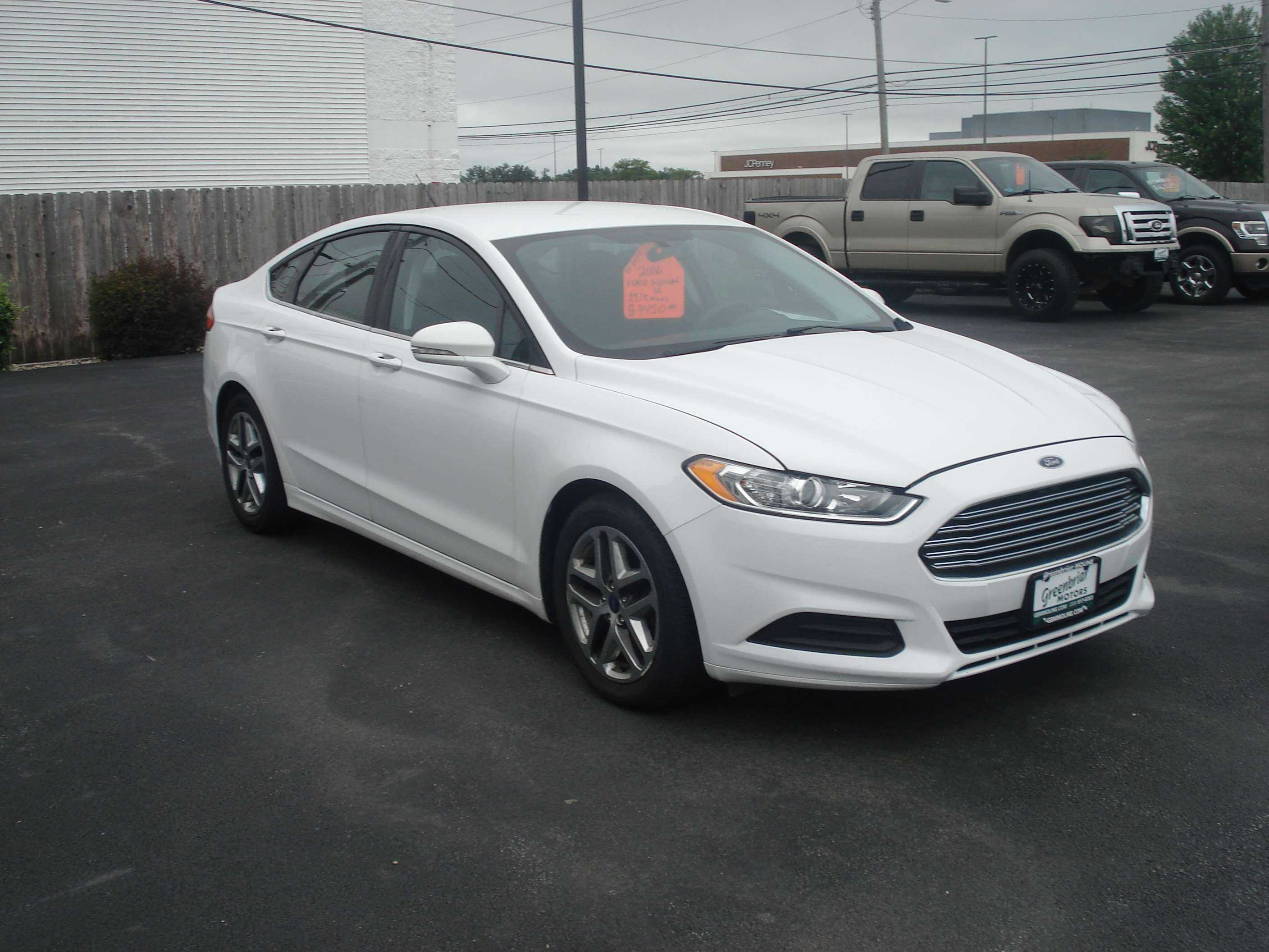 Ford Fusion Image 4