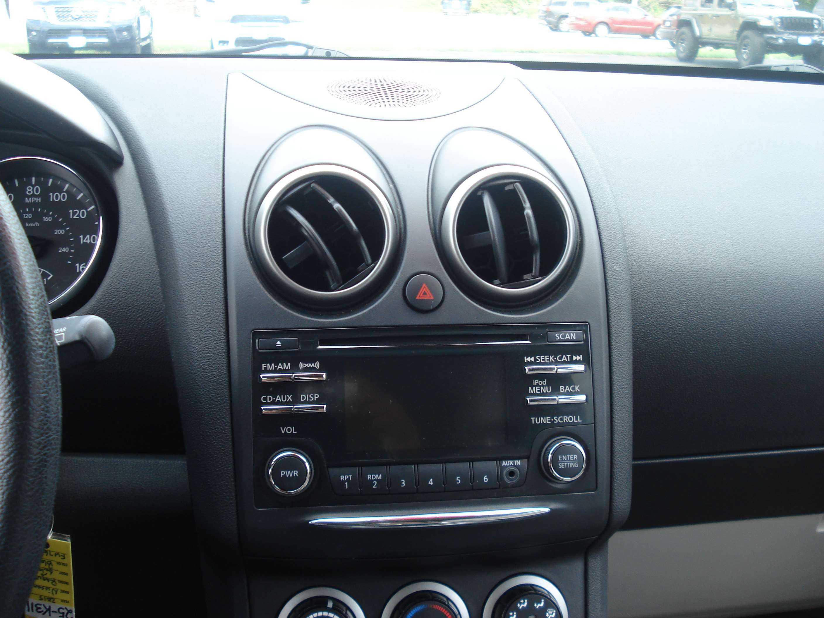 Nissan Rogue Select Image 12