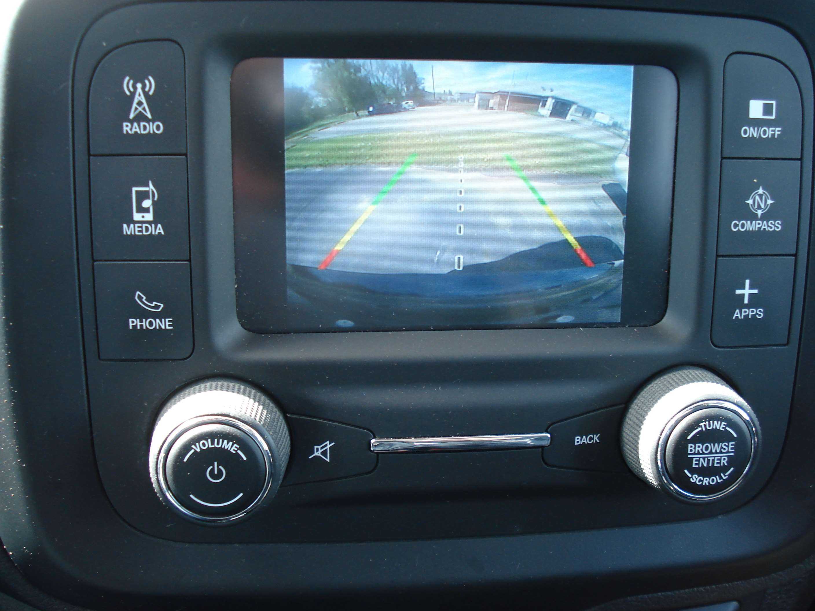 Jeep Renegade Image 17