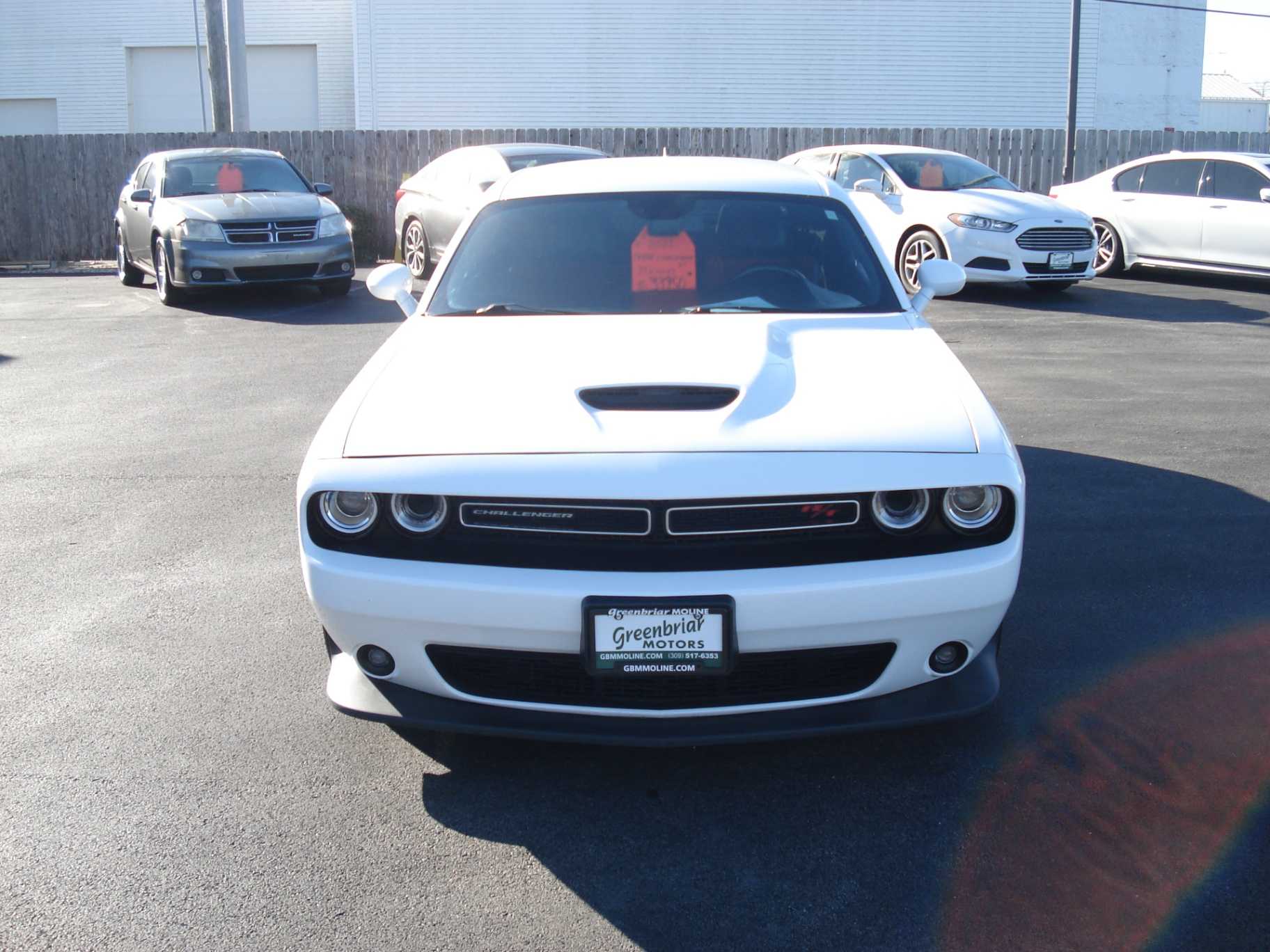 Dodge Challenger Image 3