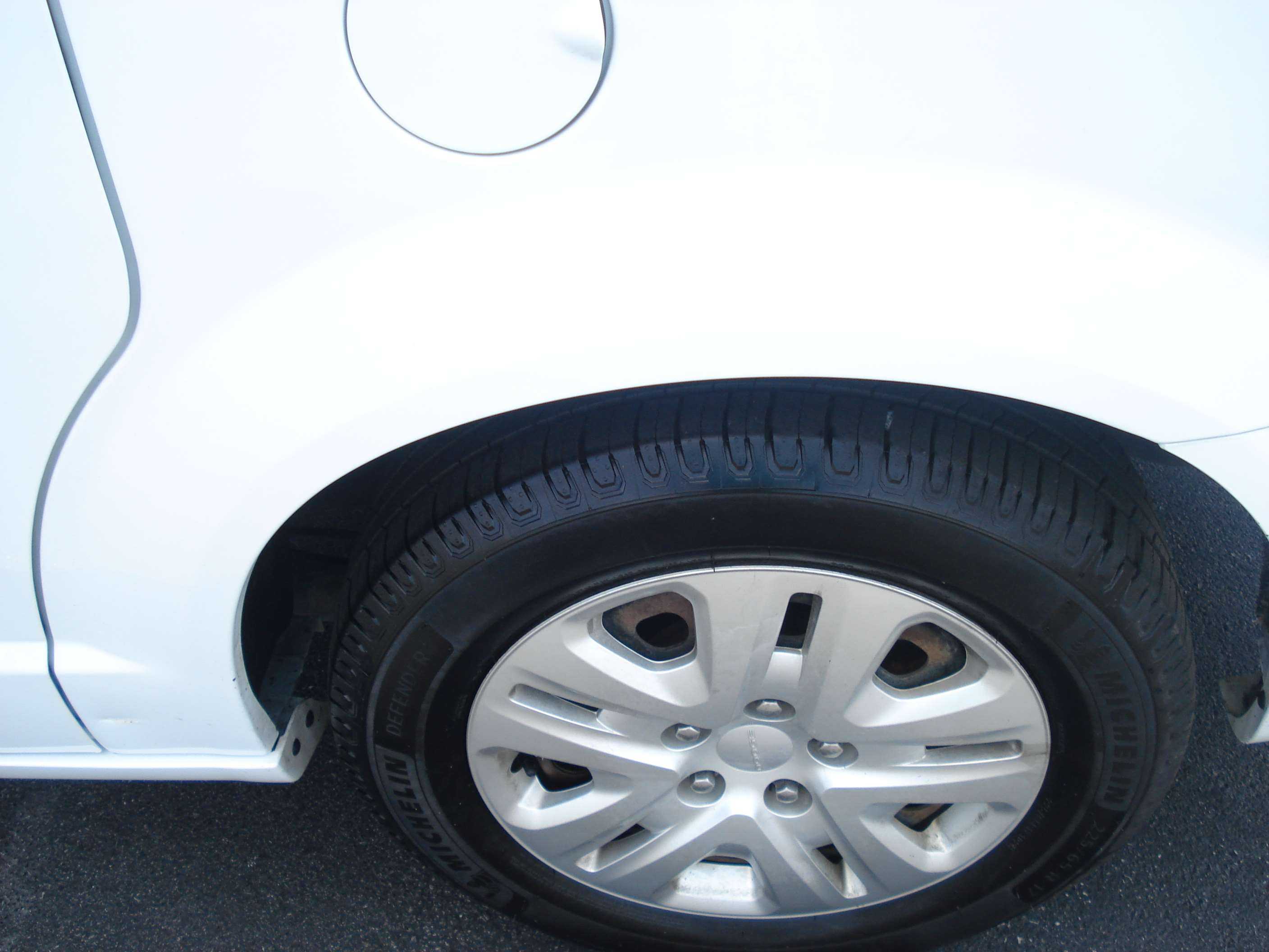 Dodge Grand Caravan Image 9