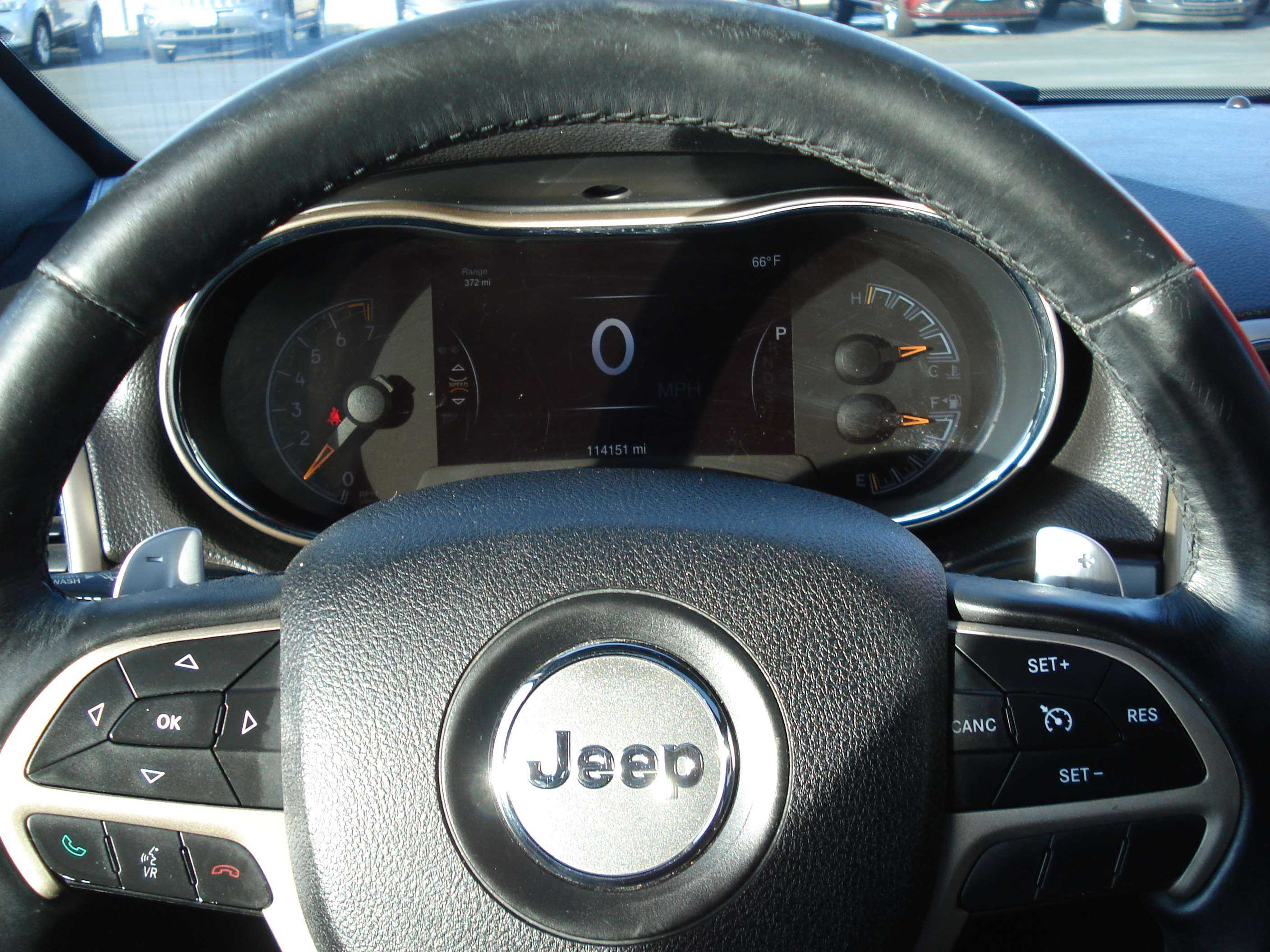 Jeep Grand Cherokee Image 16