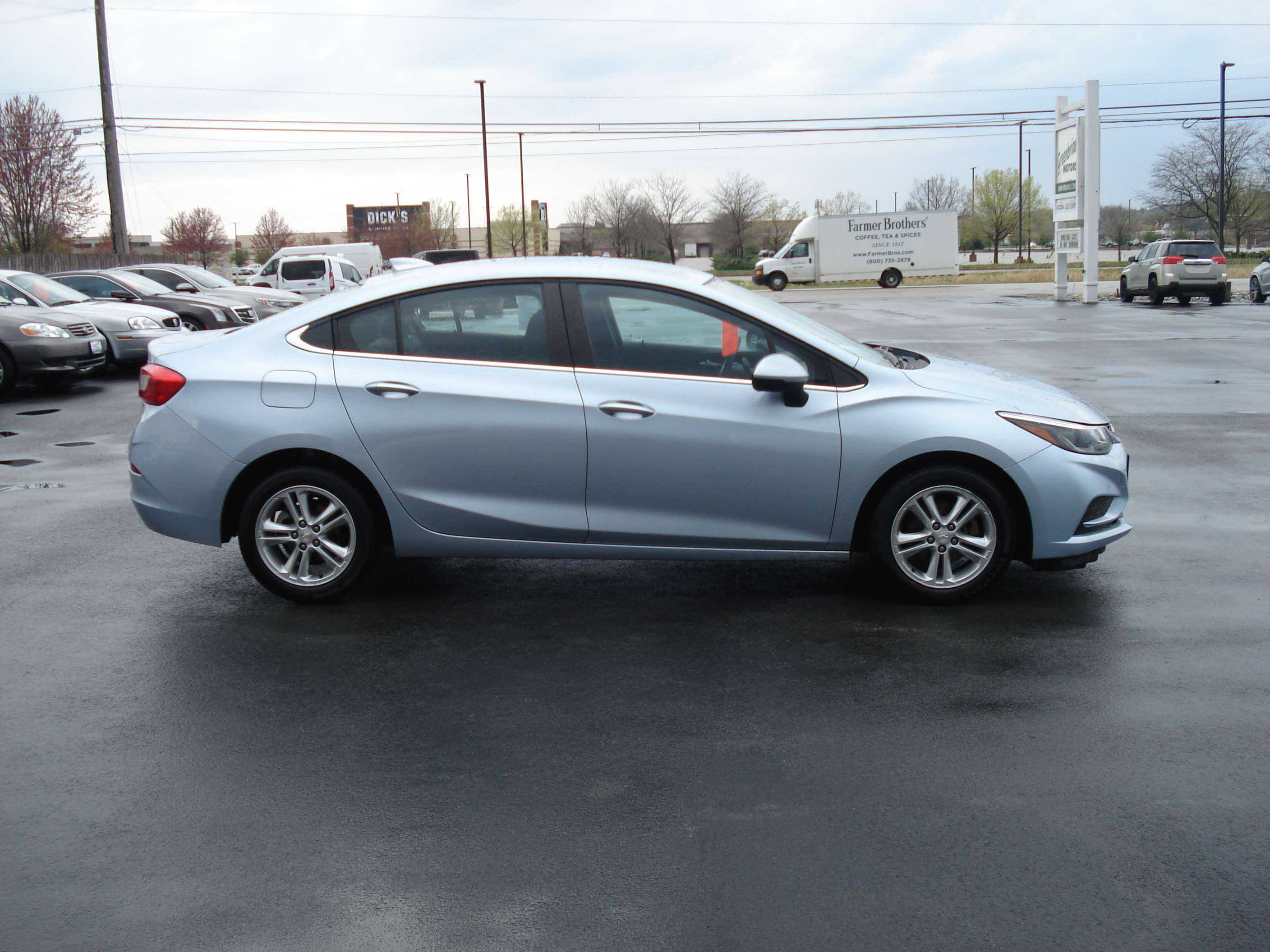 Chevrolet Cruze Image 5