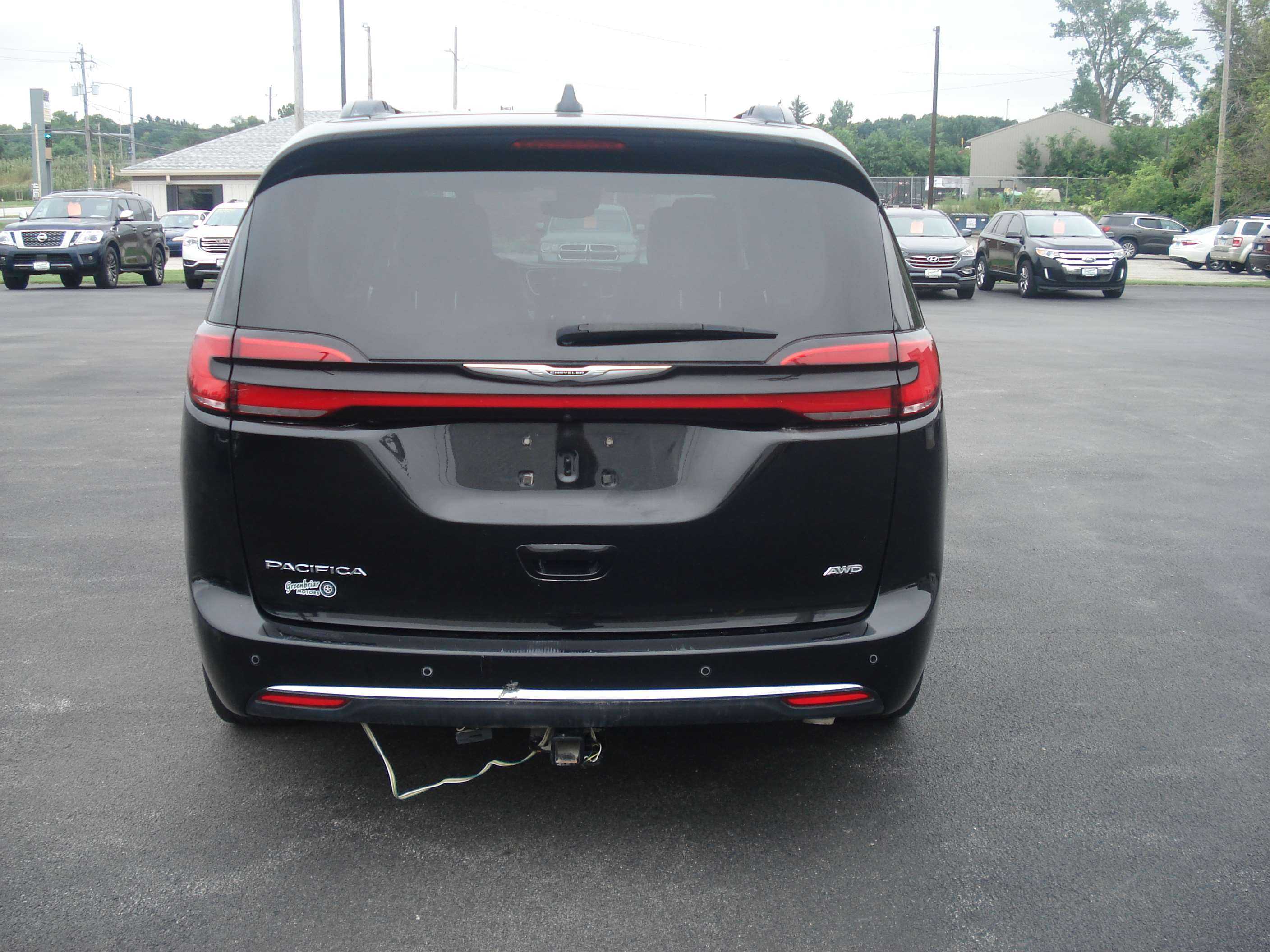 Chrysler Pacifica Image 7