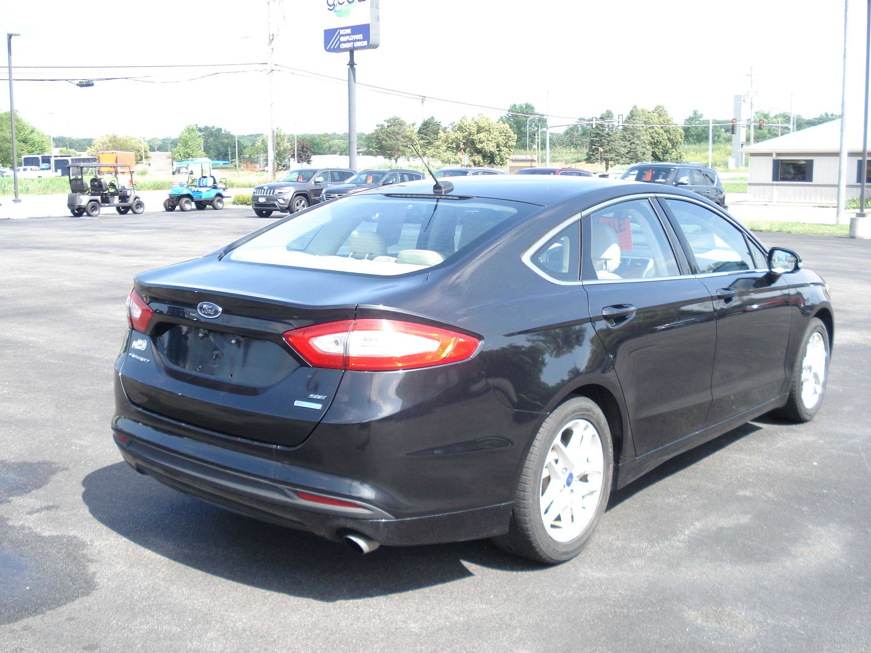 Ford Fusion Image 6