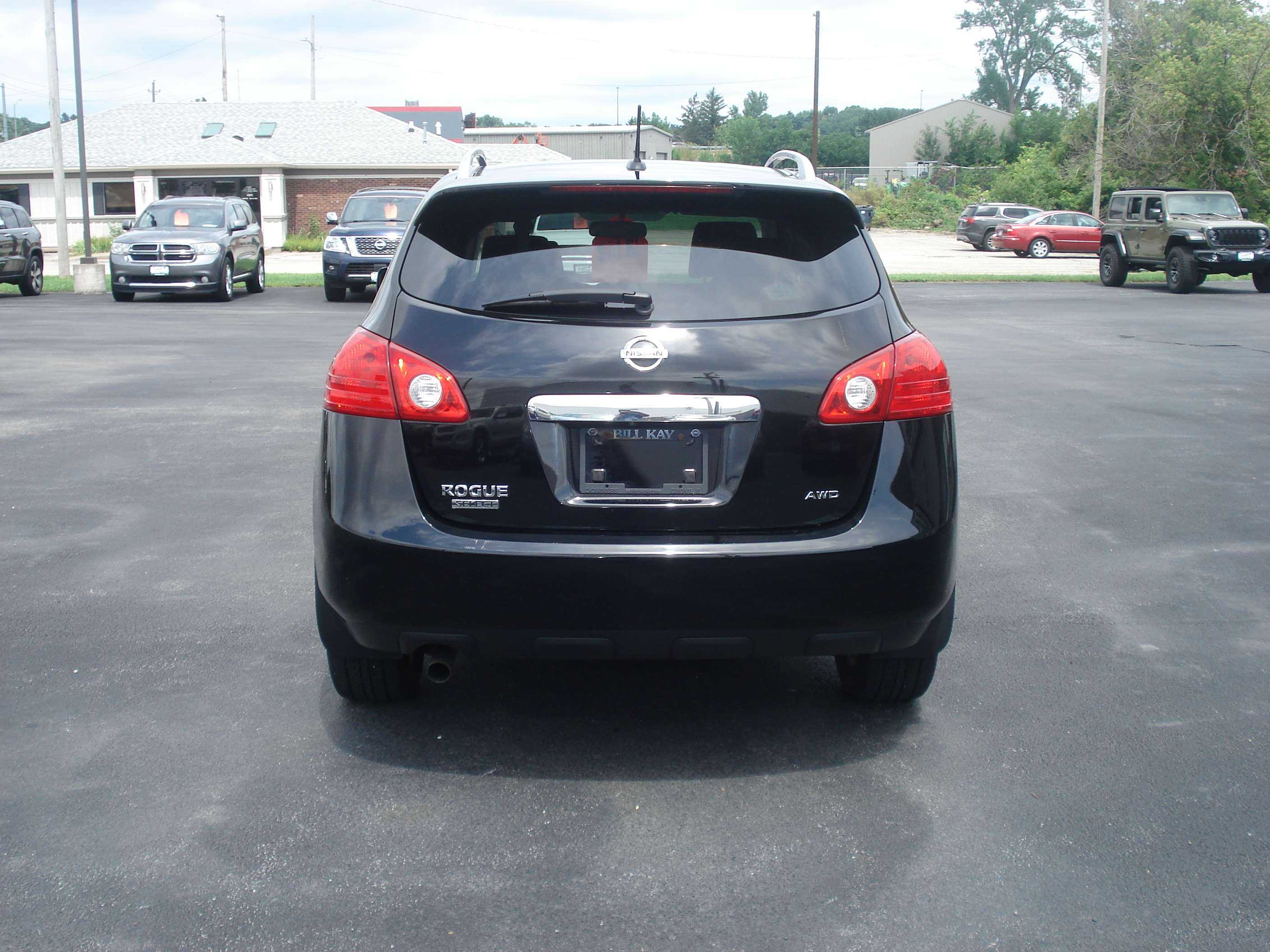 Nissan Rogue Select Image 7