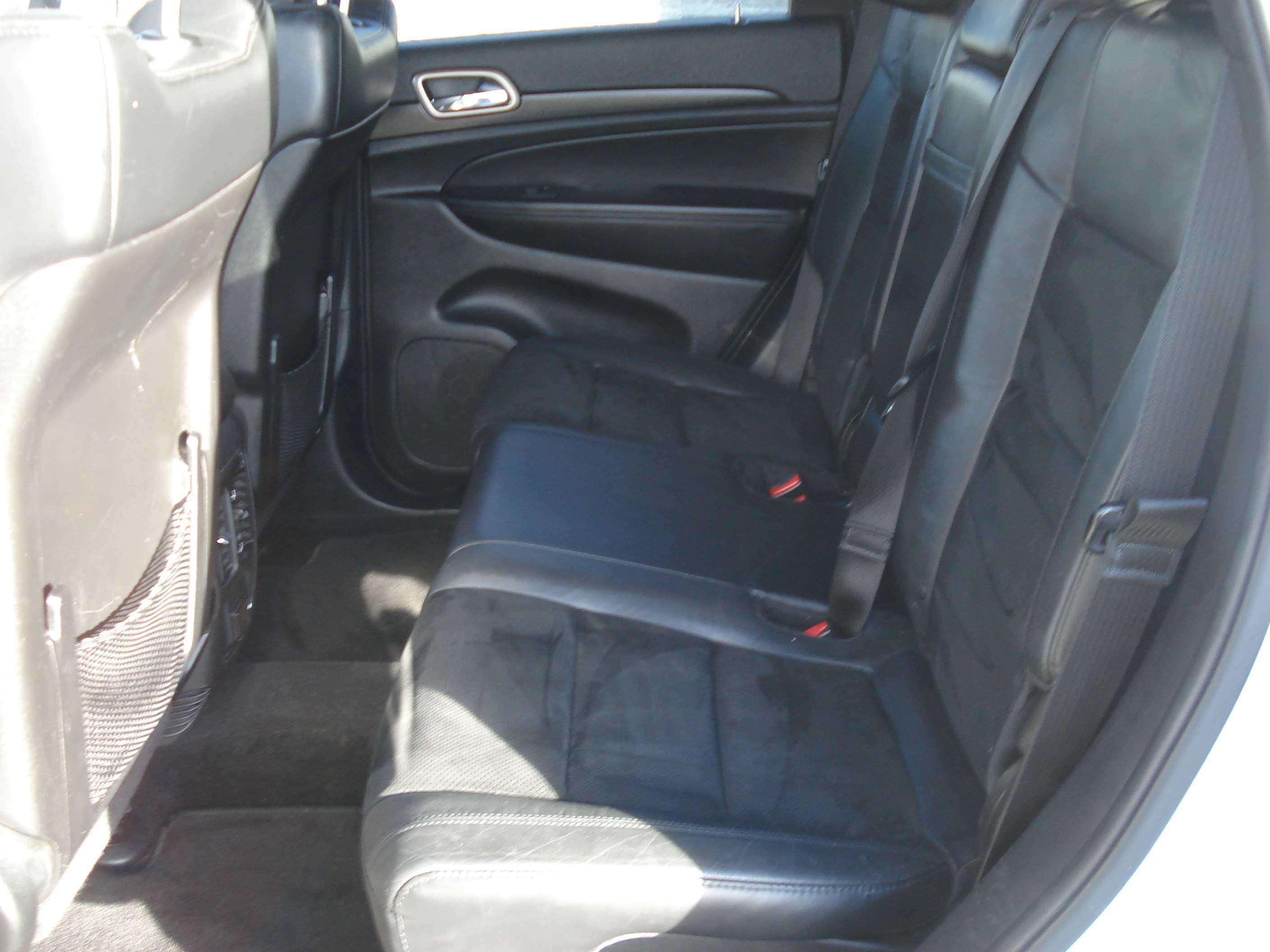 Jeep Grand Cherokee Image 12