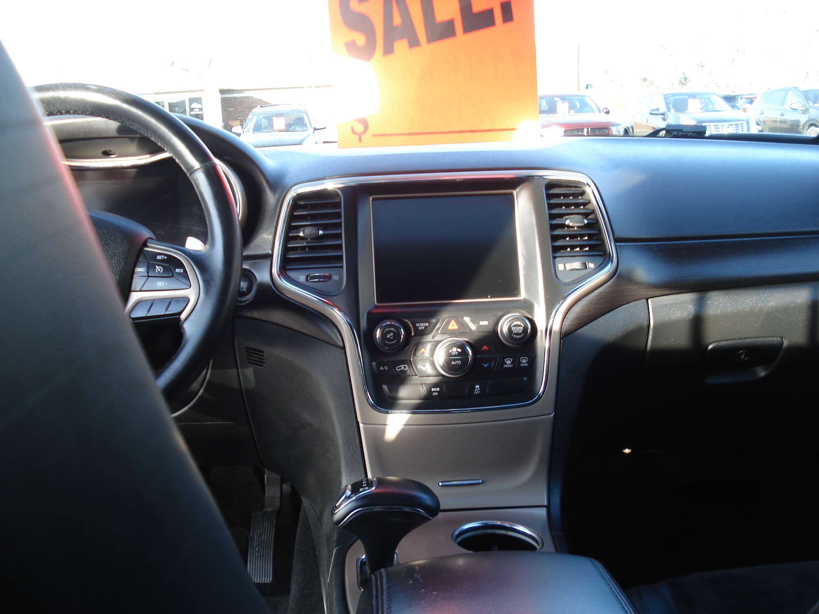 Jeep Grand Cherokee Image 14