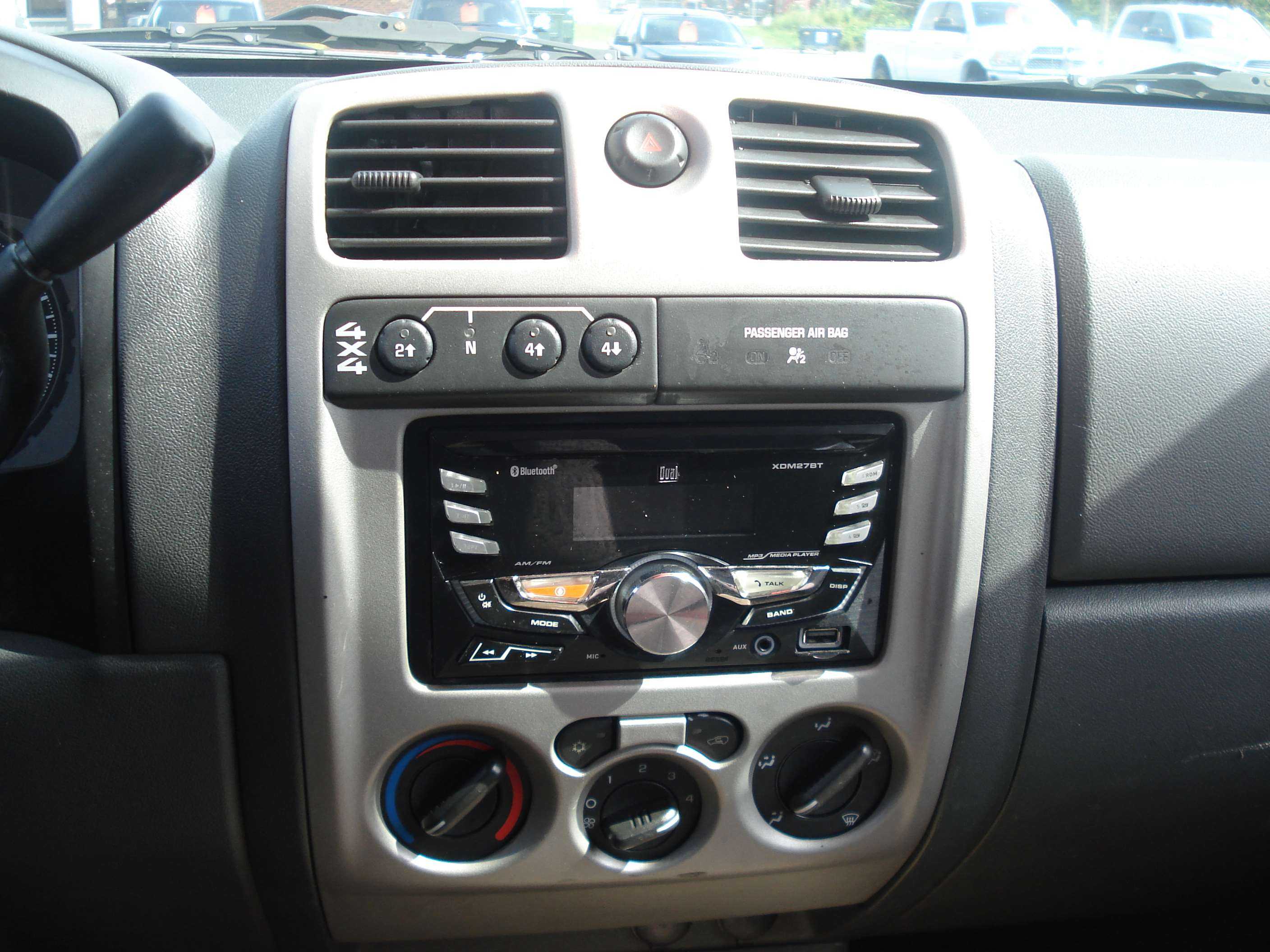 Chevrolet Colorado Image 12