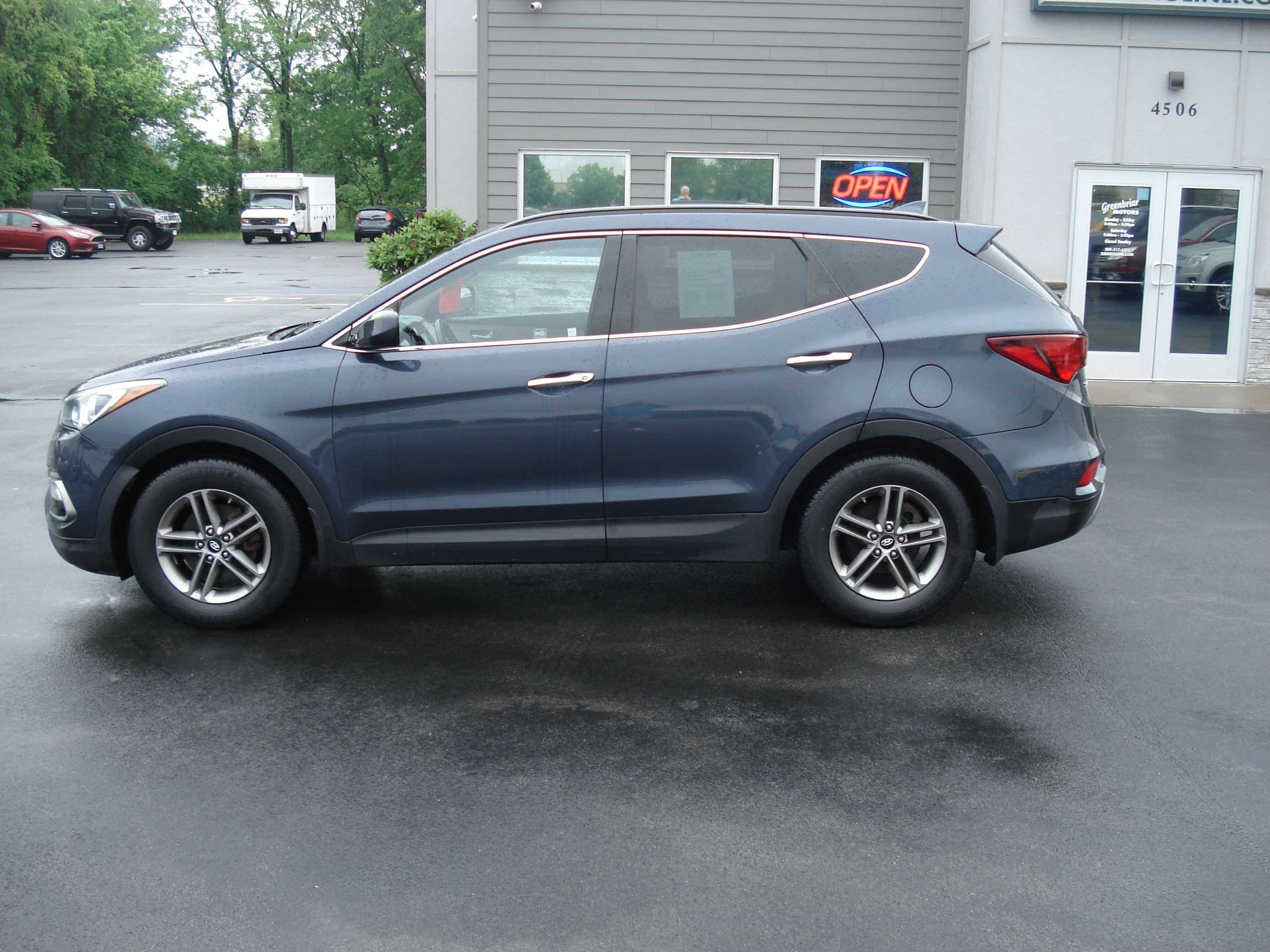 Hyundai Santa Fe Sport Image 1