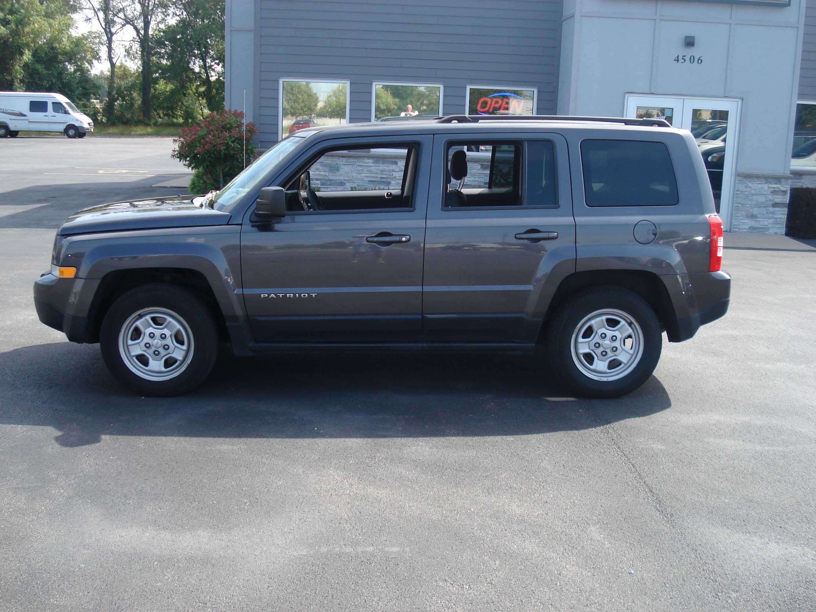 Jeep Patriot Image 1
