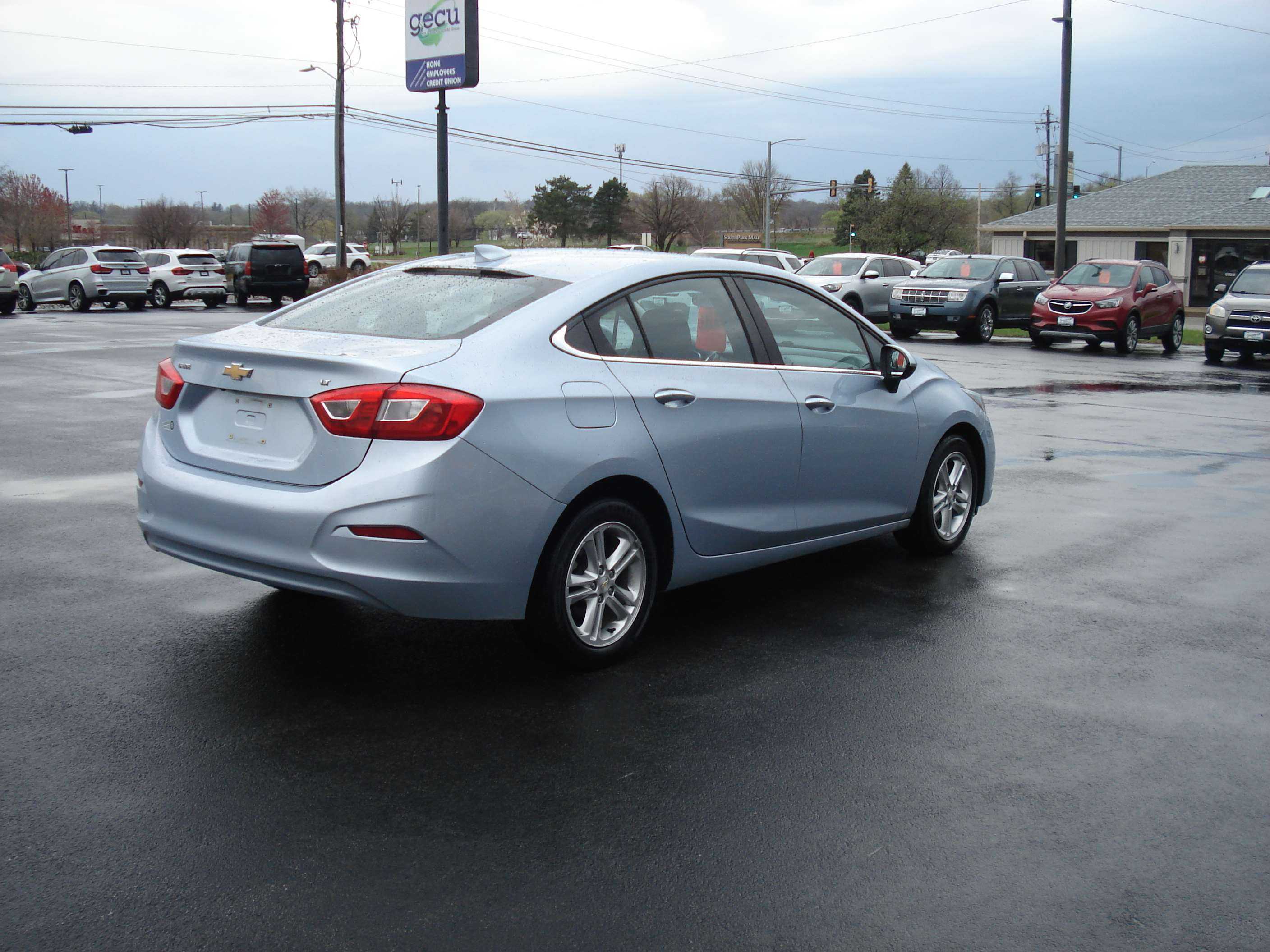 Chevrolet Cruze Image 6
