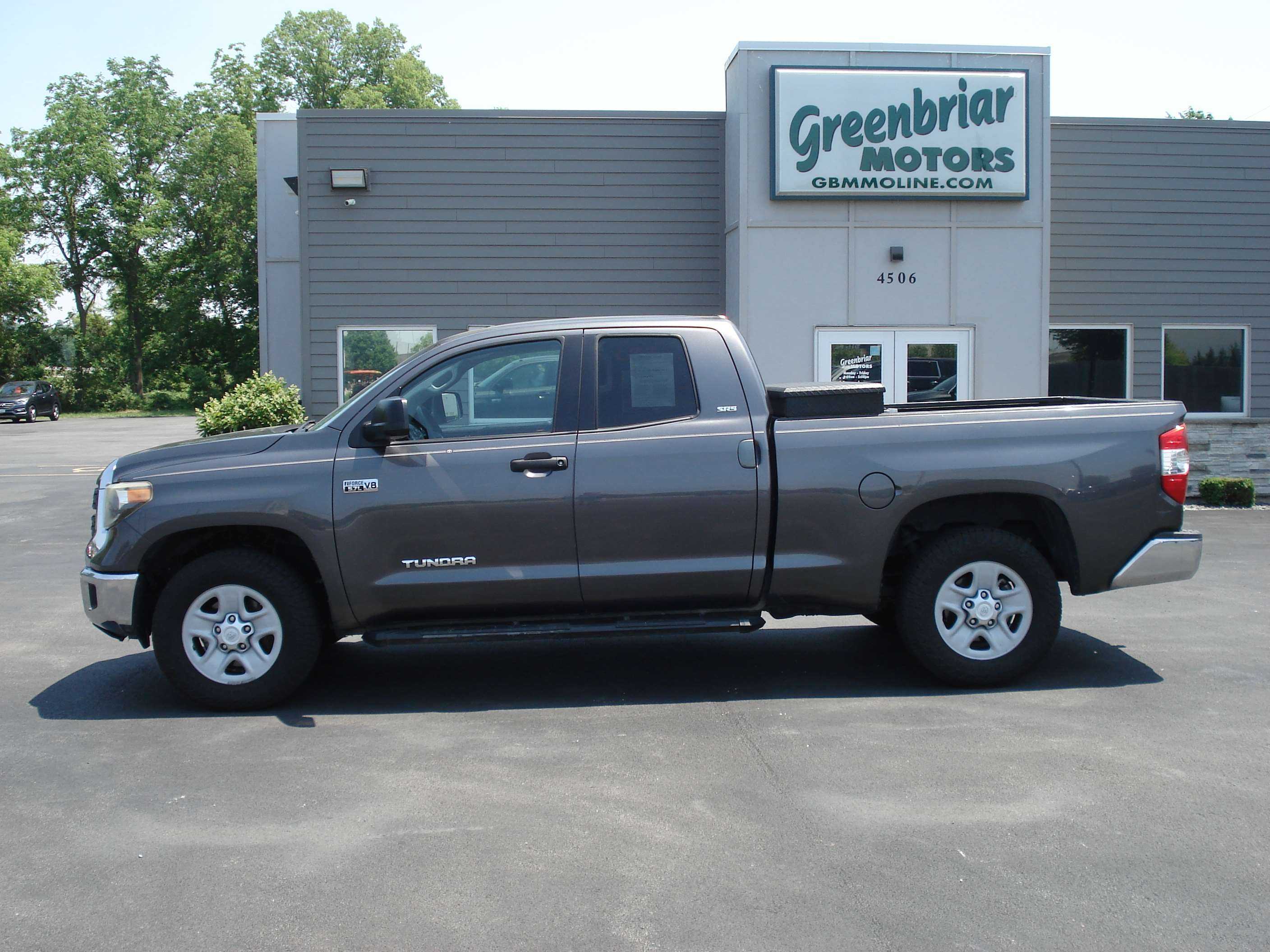 Toyota Tundra Image 1