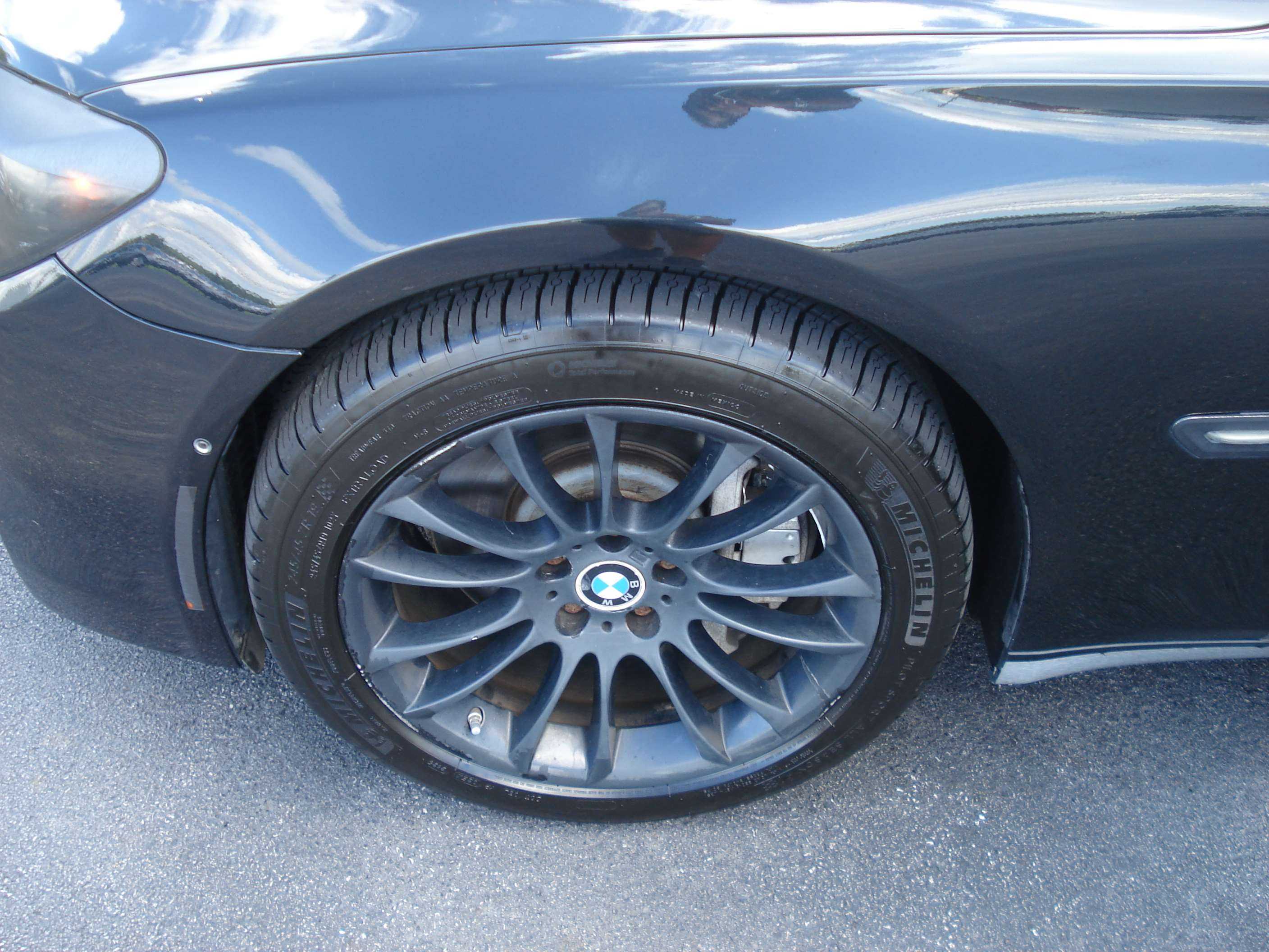 Bmw 7 Series Image 10