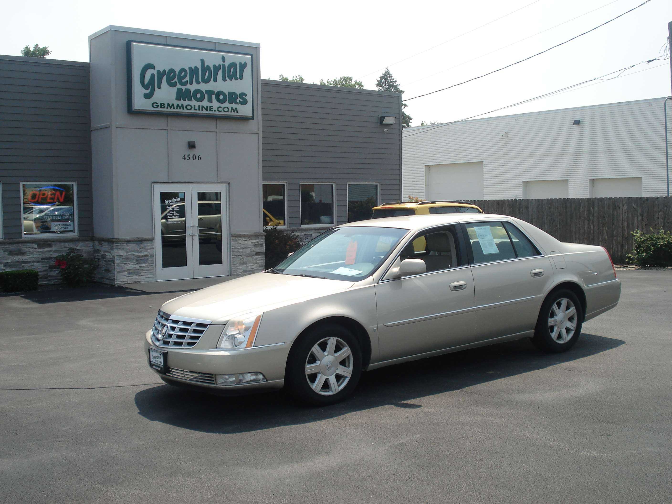 Cadillac Dts Image 2