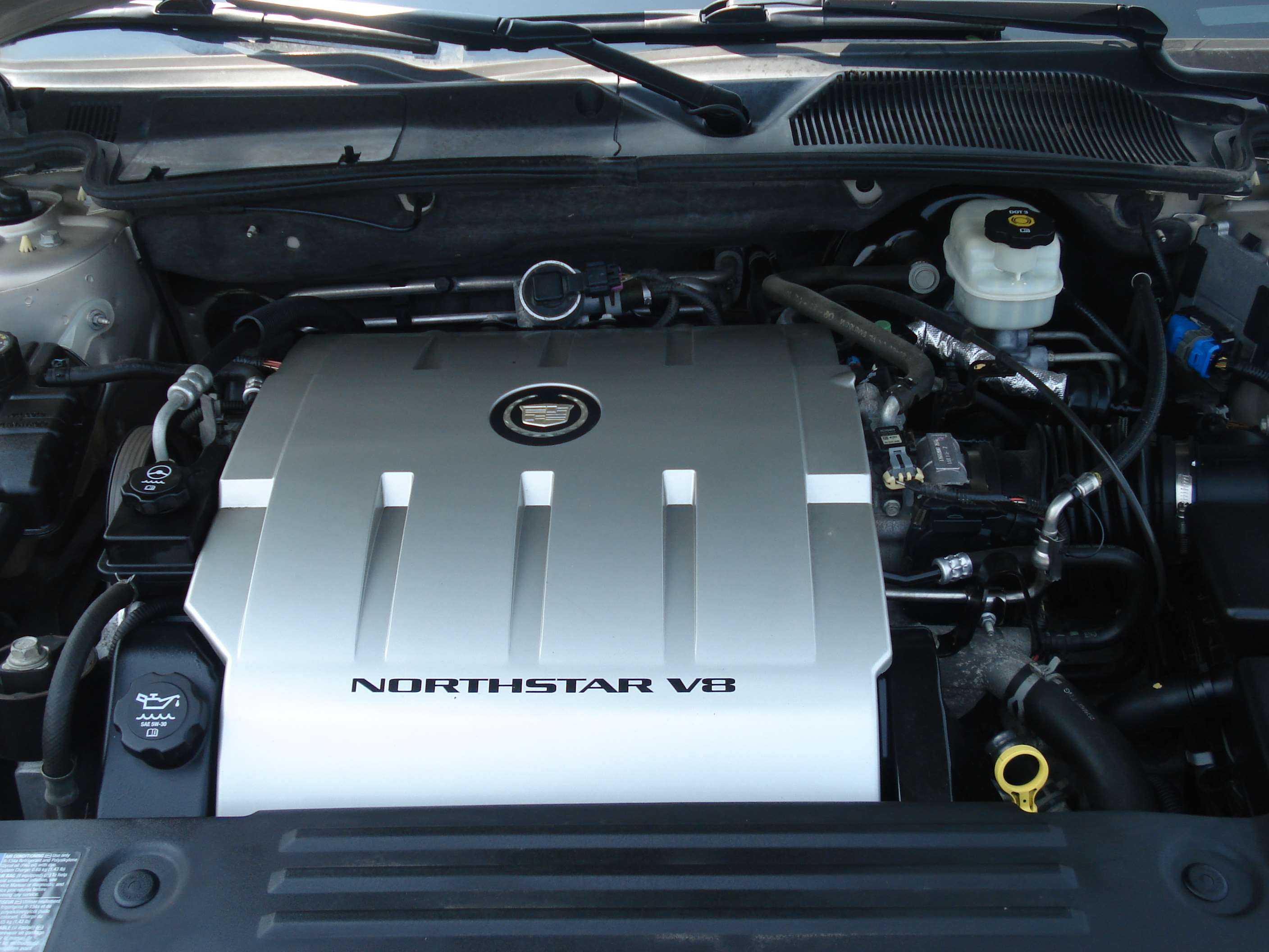 Cadillac Dts Image 9
