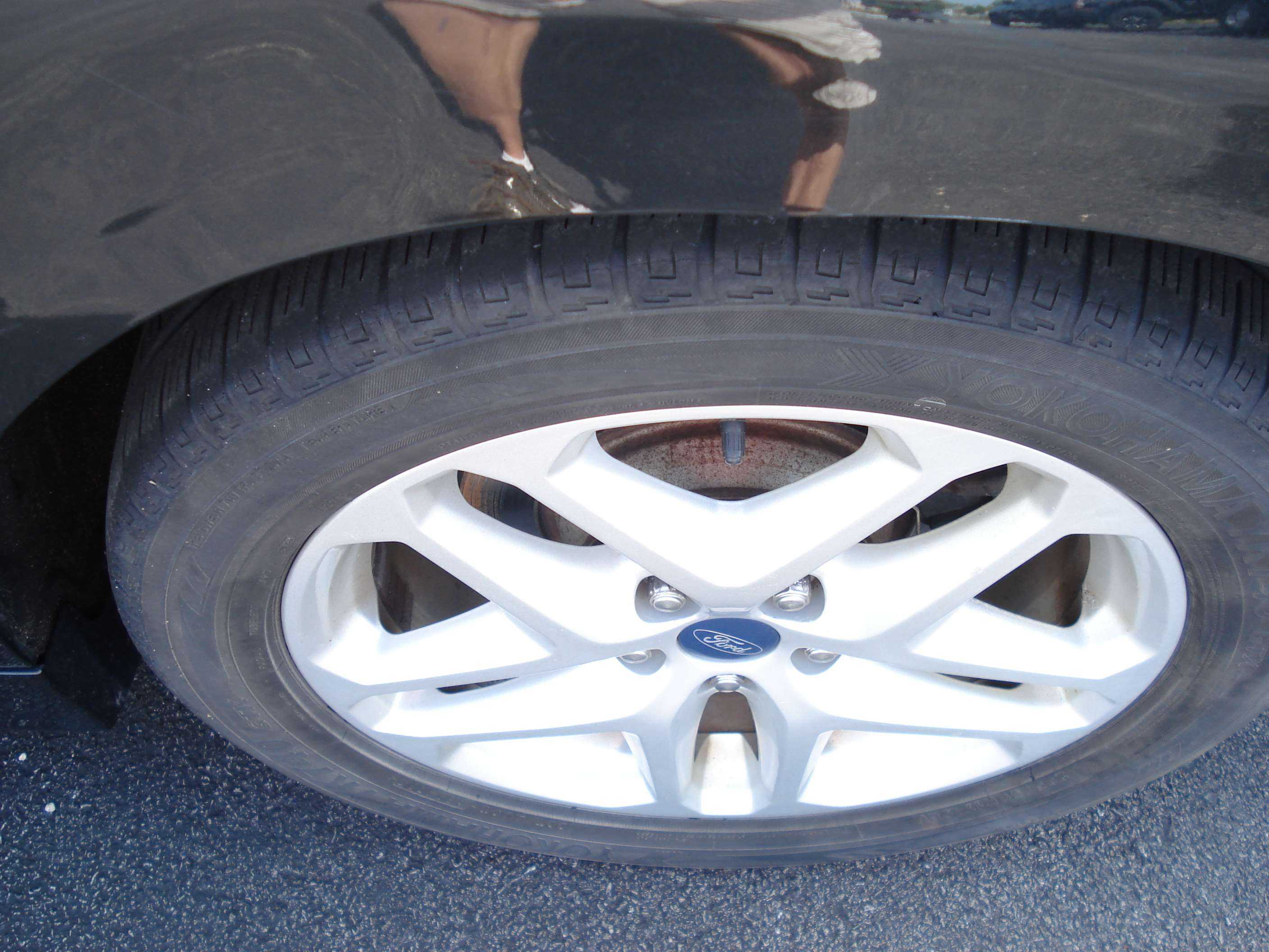 Ford Fusion Image 11