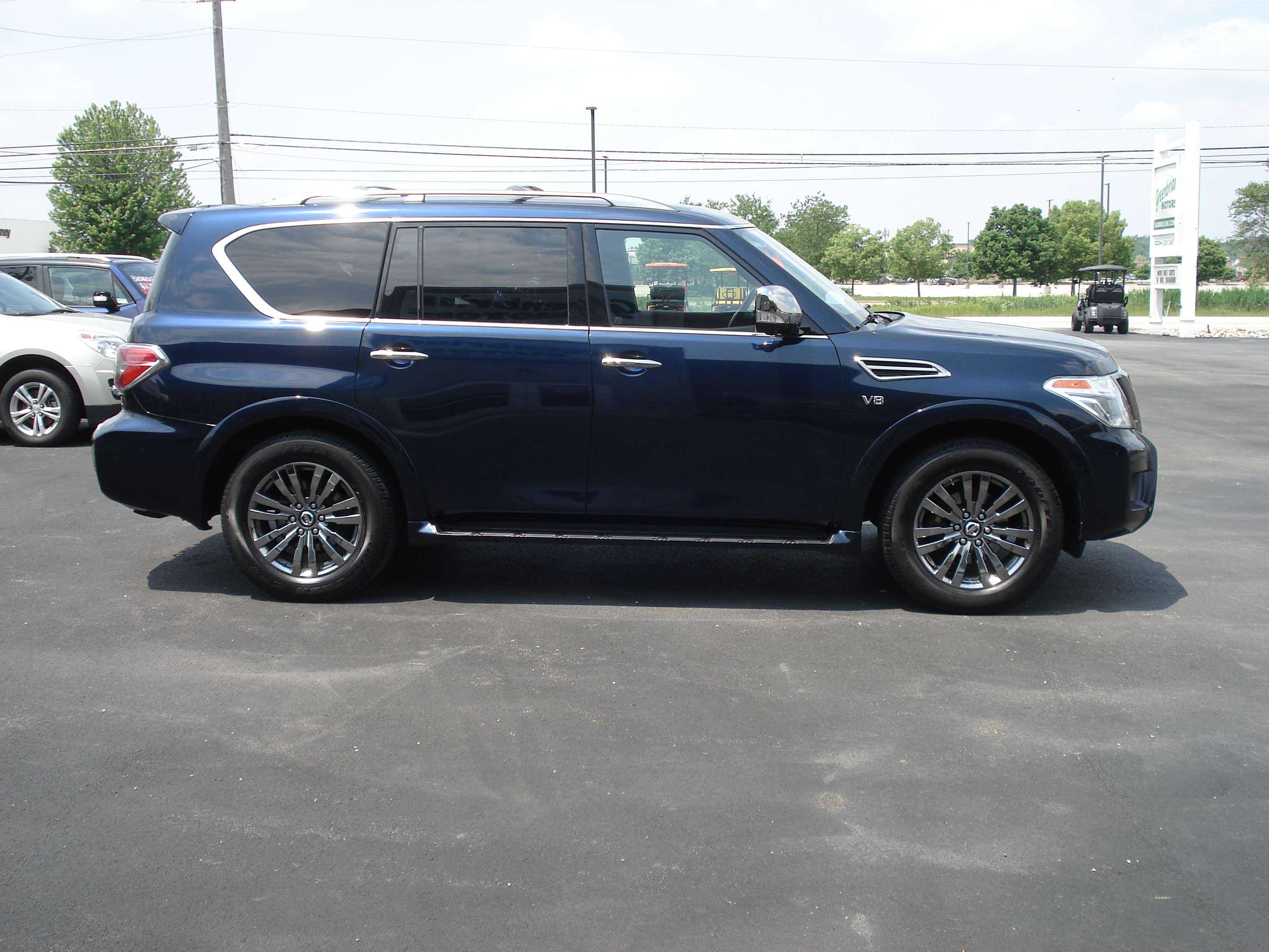 Nissan Armada Image 5
