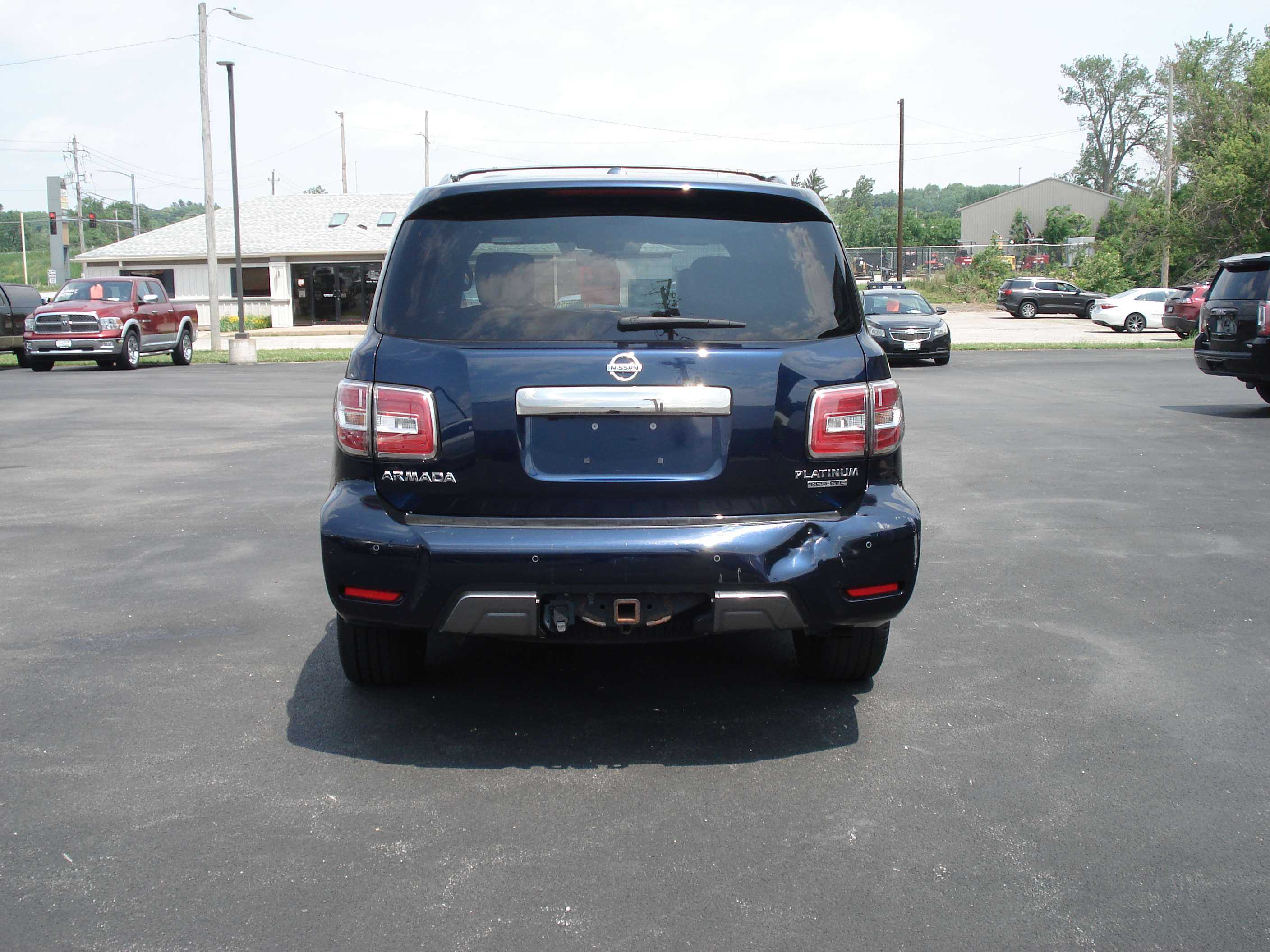 Nissan Armada Image 7