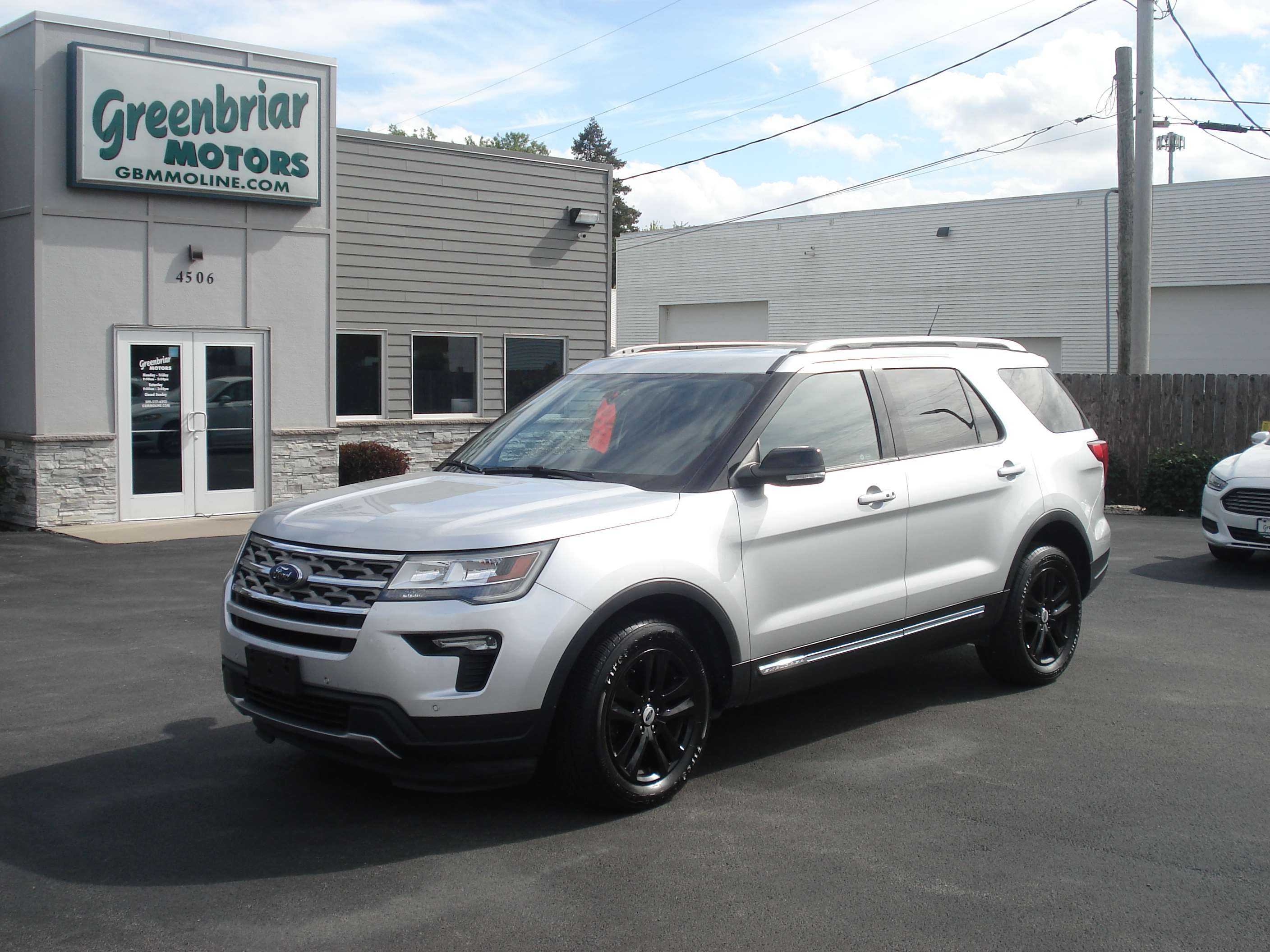 Ford Explorer Image 2