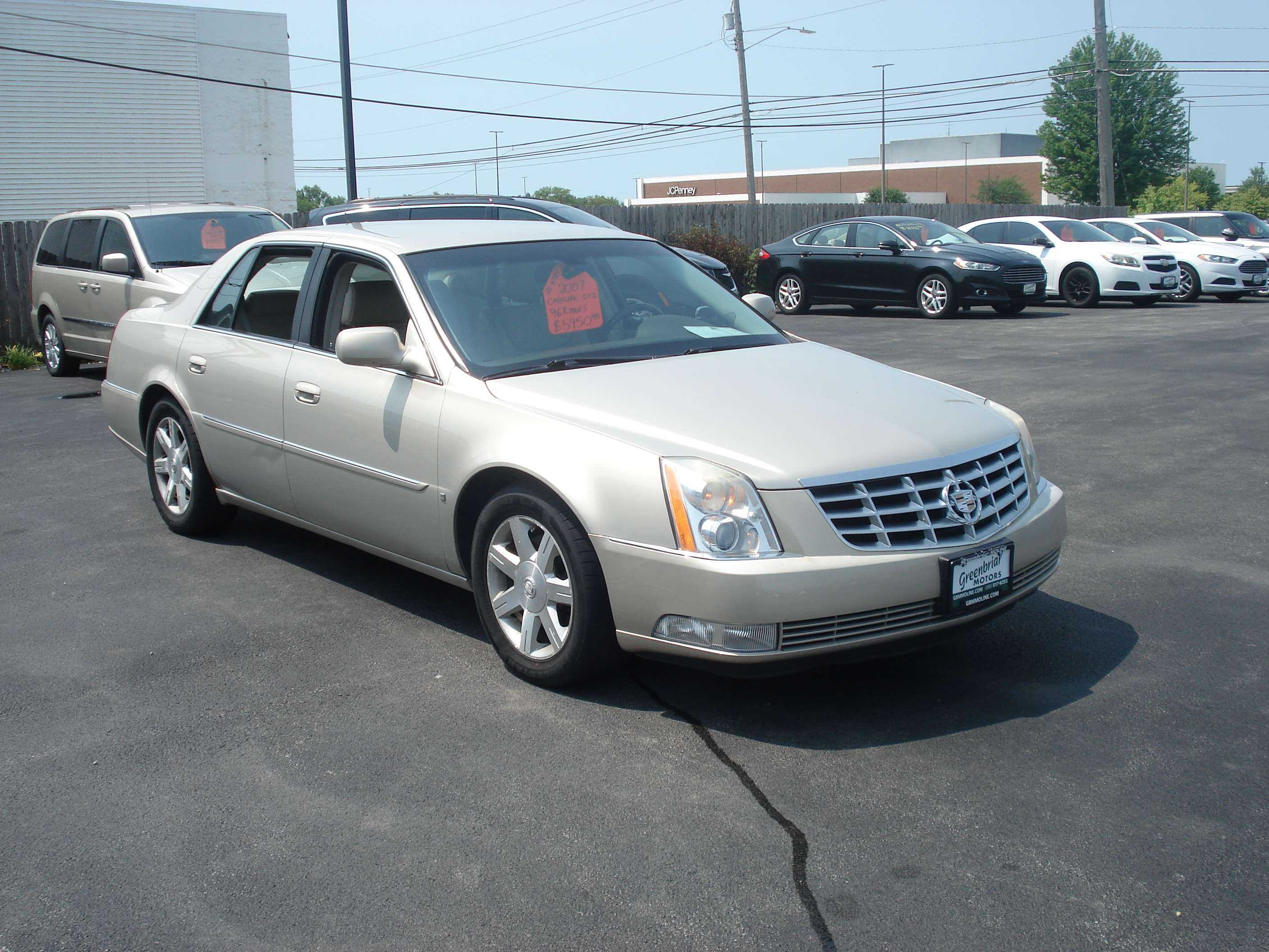 Cadillac Dts Image 4