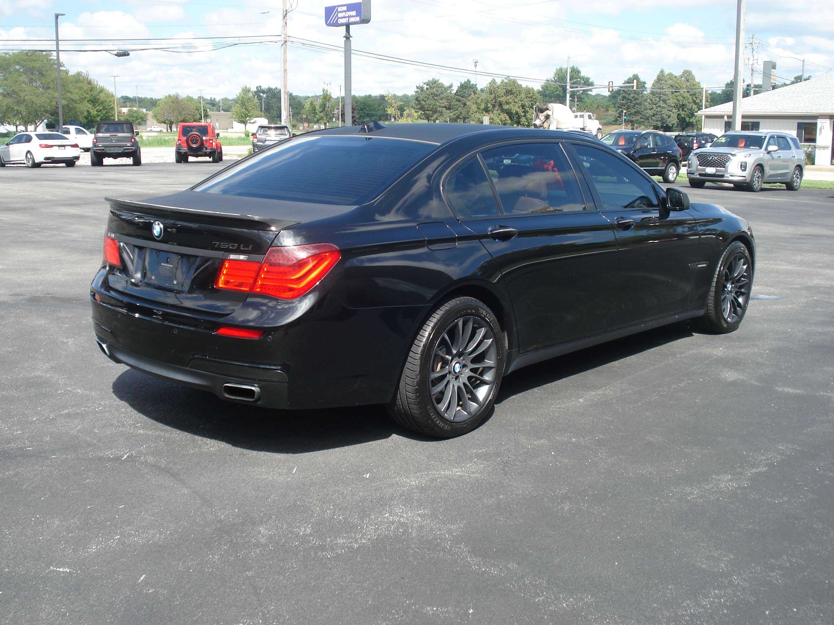 Bmw 7 Series Image 6