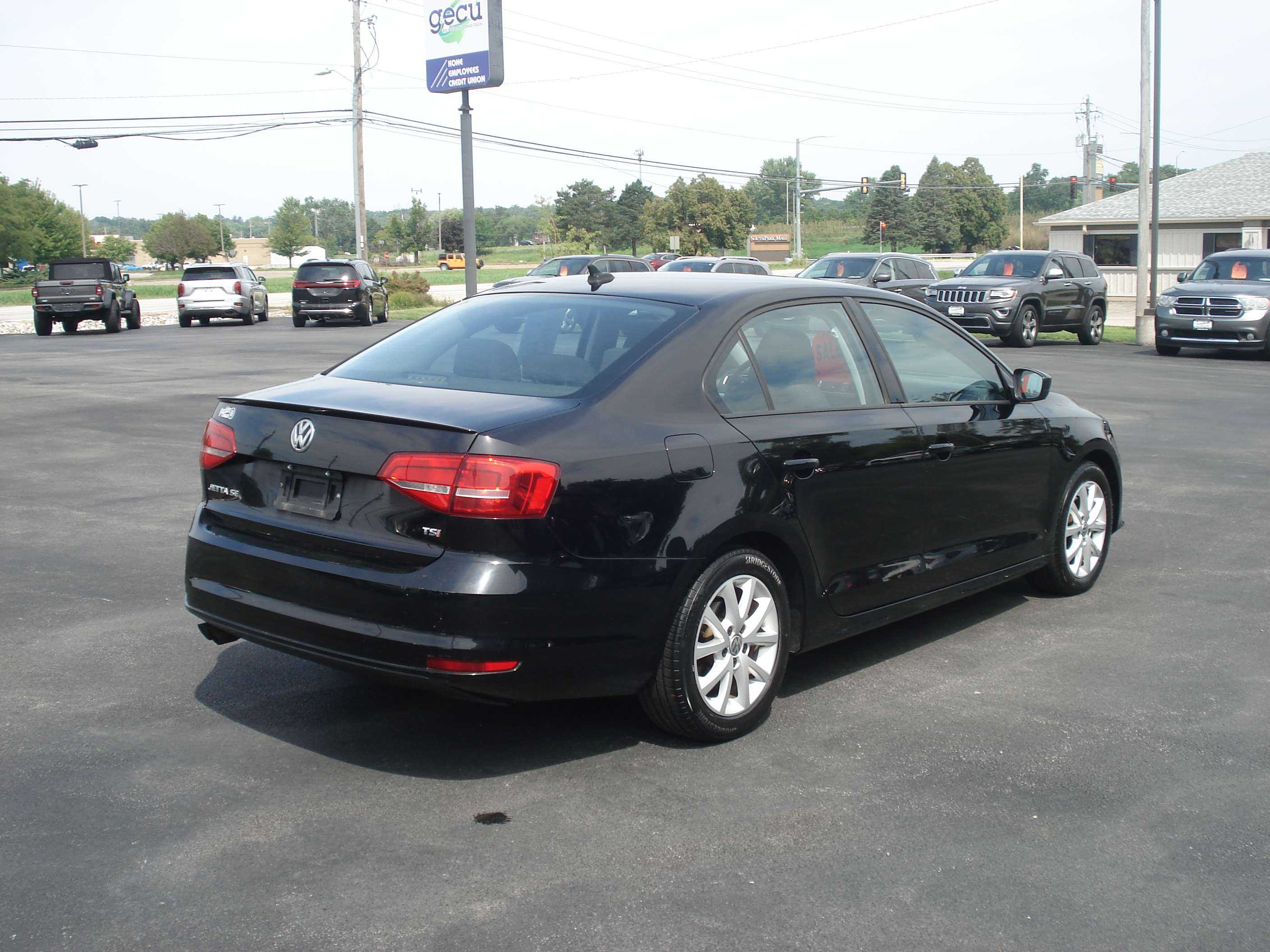 Volkswagen Jetta Image 6